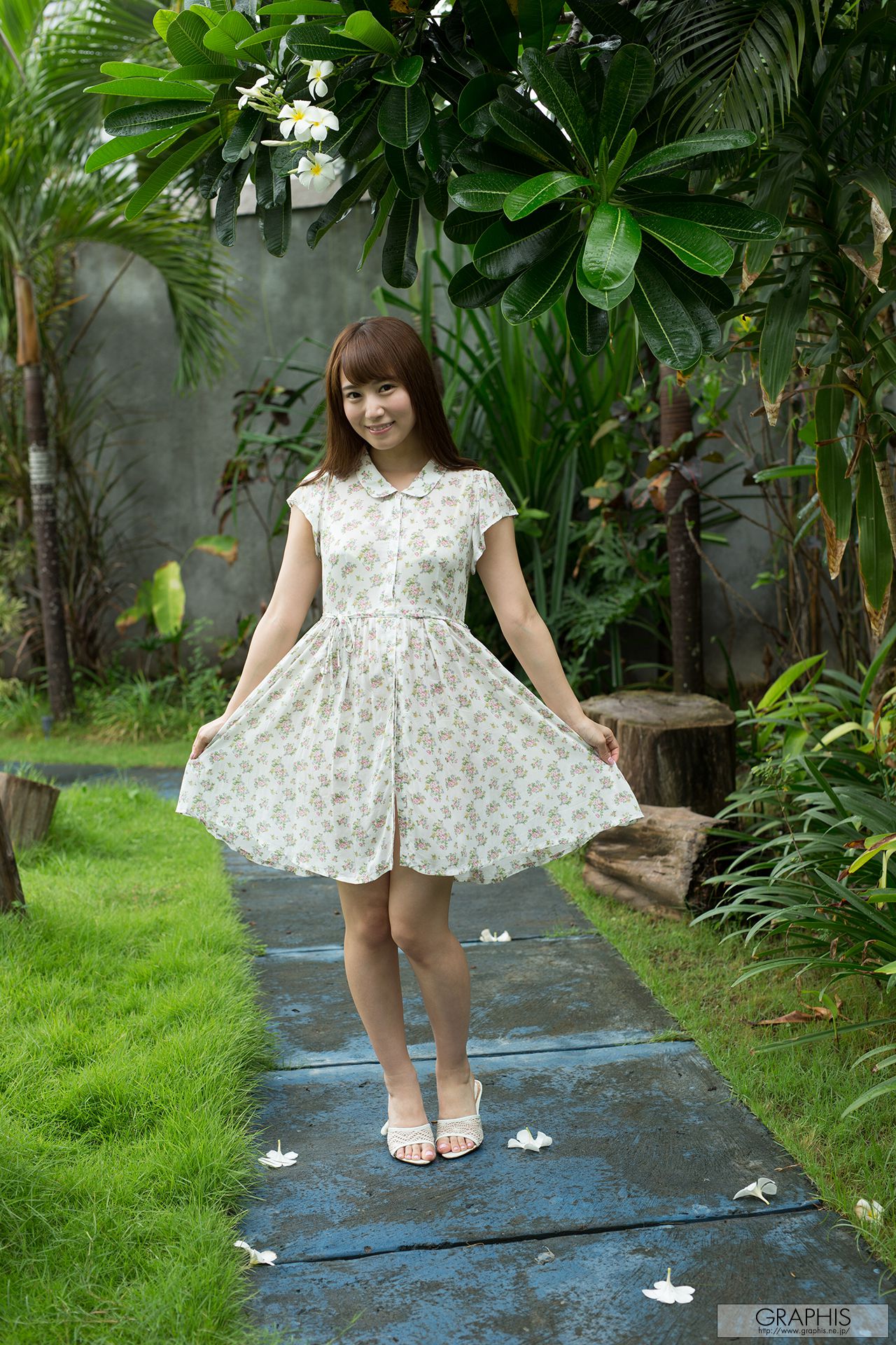 初川みなみ《Ladylike, cute girl!》 [Graphis] Gals
