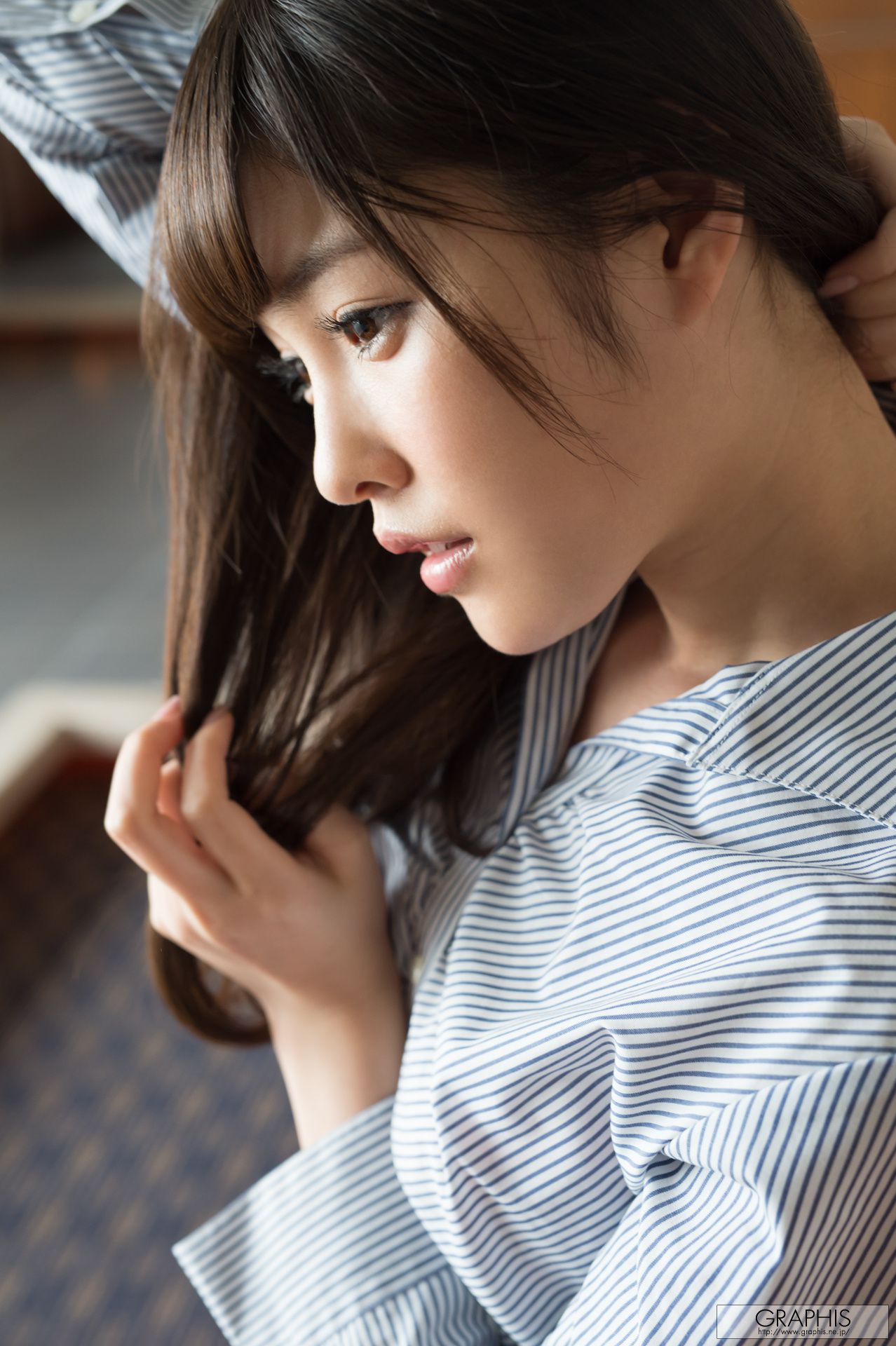 橋本ありな《Angel whisper》 [Graphis] Gals