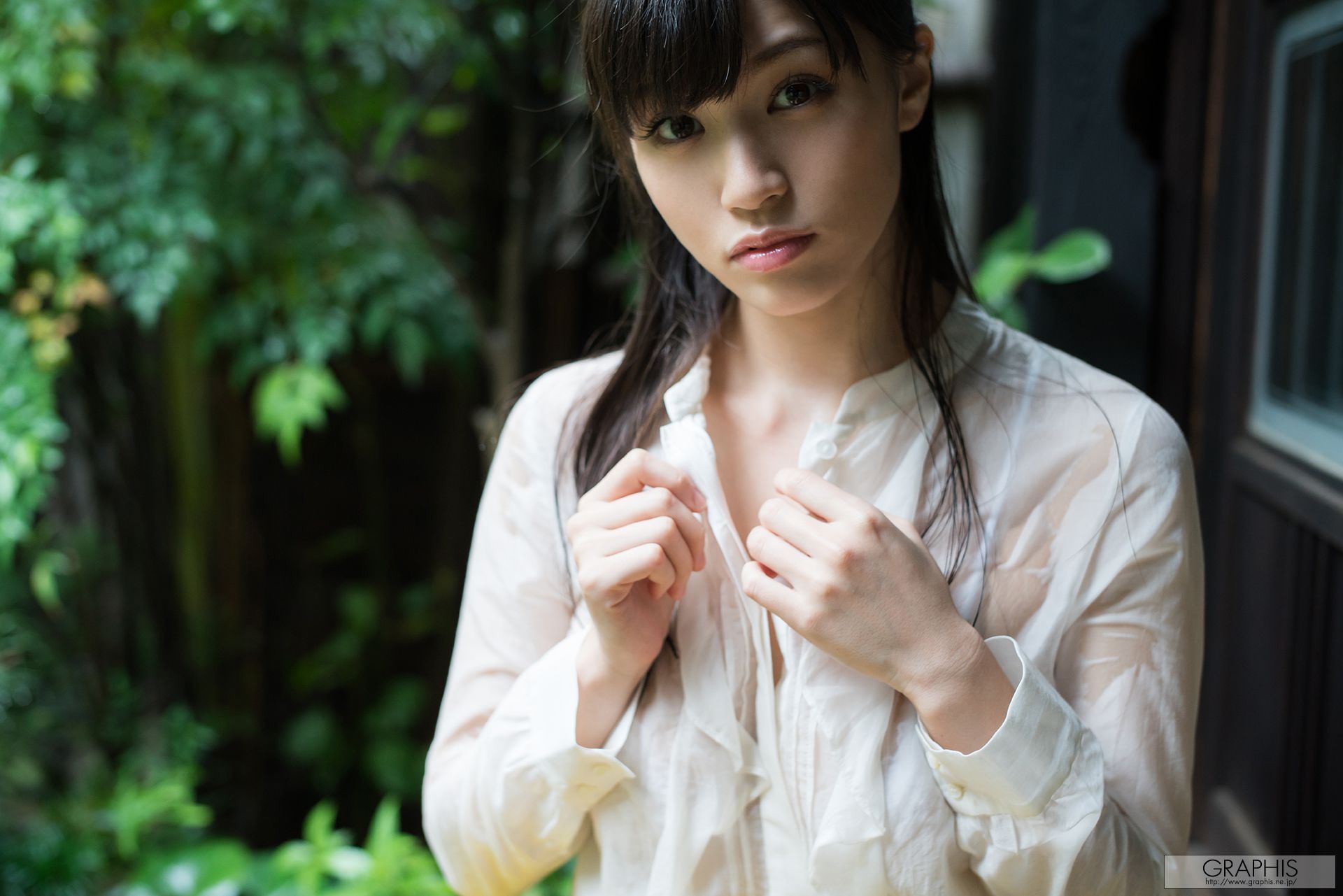 高橋しょう子《Noble bomb》 [Graphis] Gals