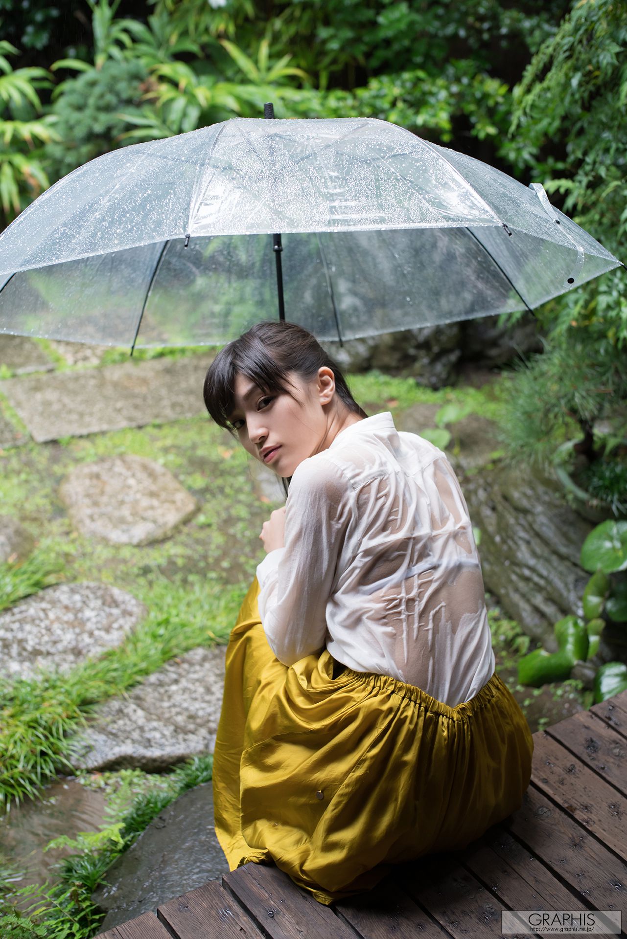 高橋しょう子《Noble bomb》 [Graphis] Gals