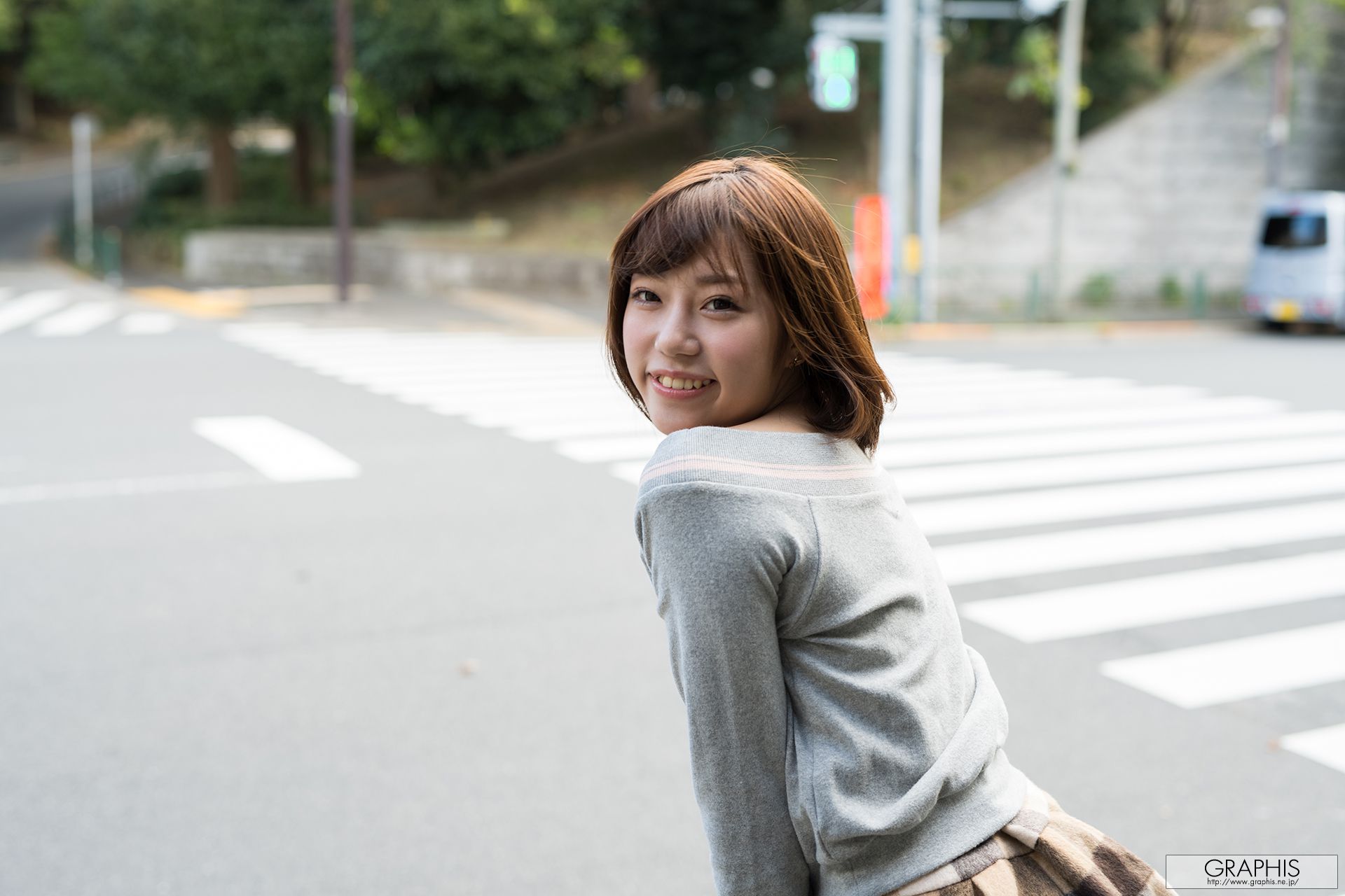 Tsubasa 翼 [Graphis] First Gravure 初脫ぎ娘