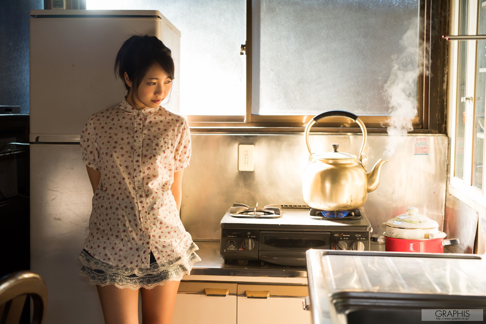戸田真琴『Pure purification』 [Graphis] Gals