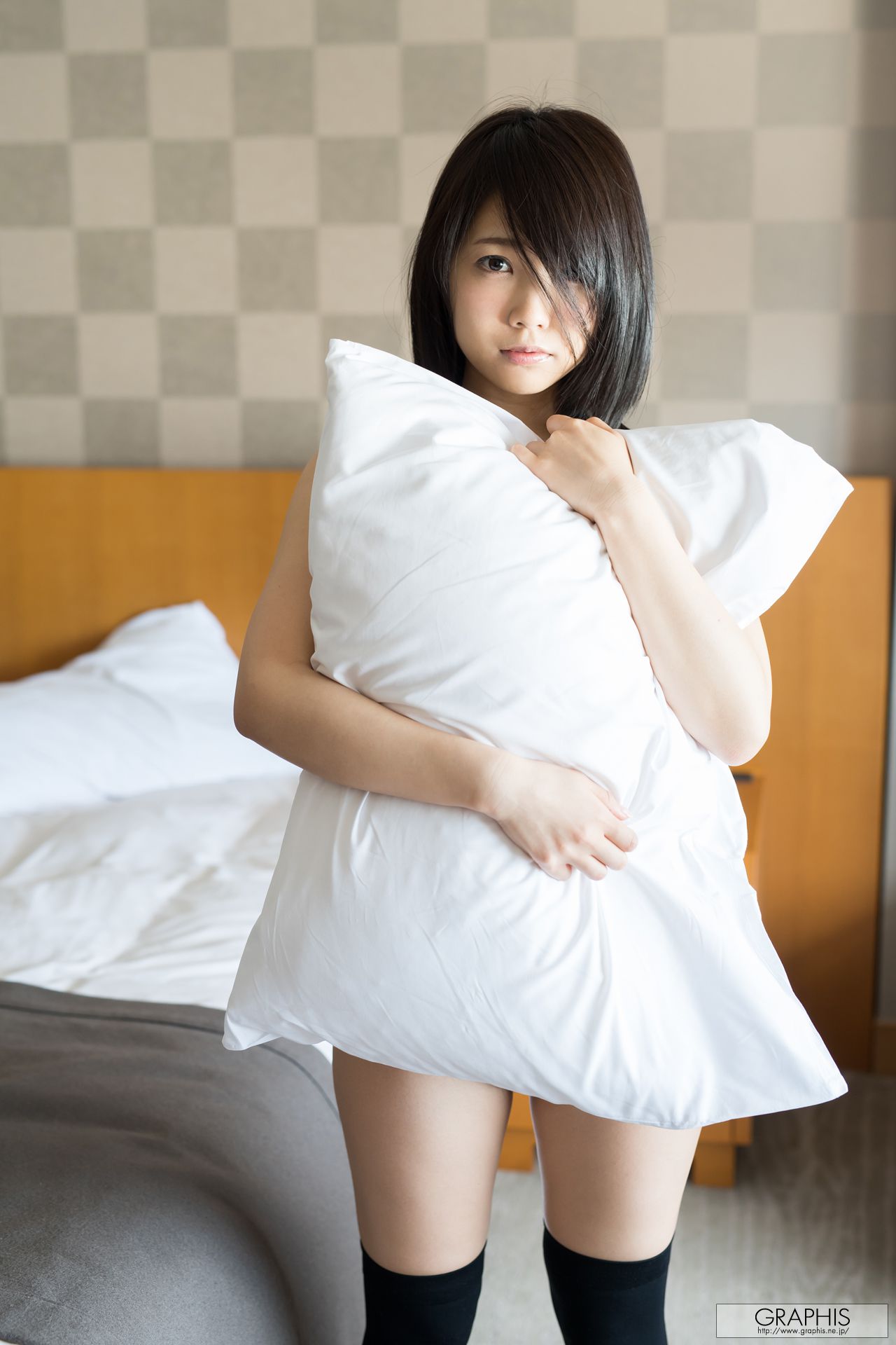 戸田真琴『Pure purification』 [Graphis] Gals