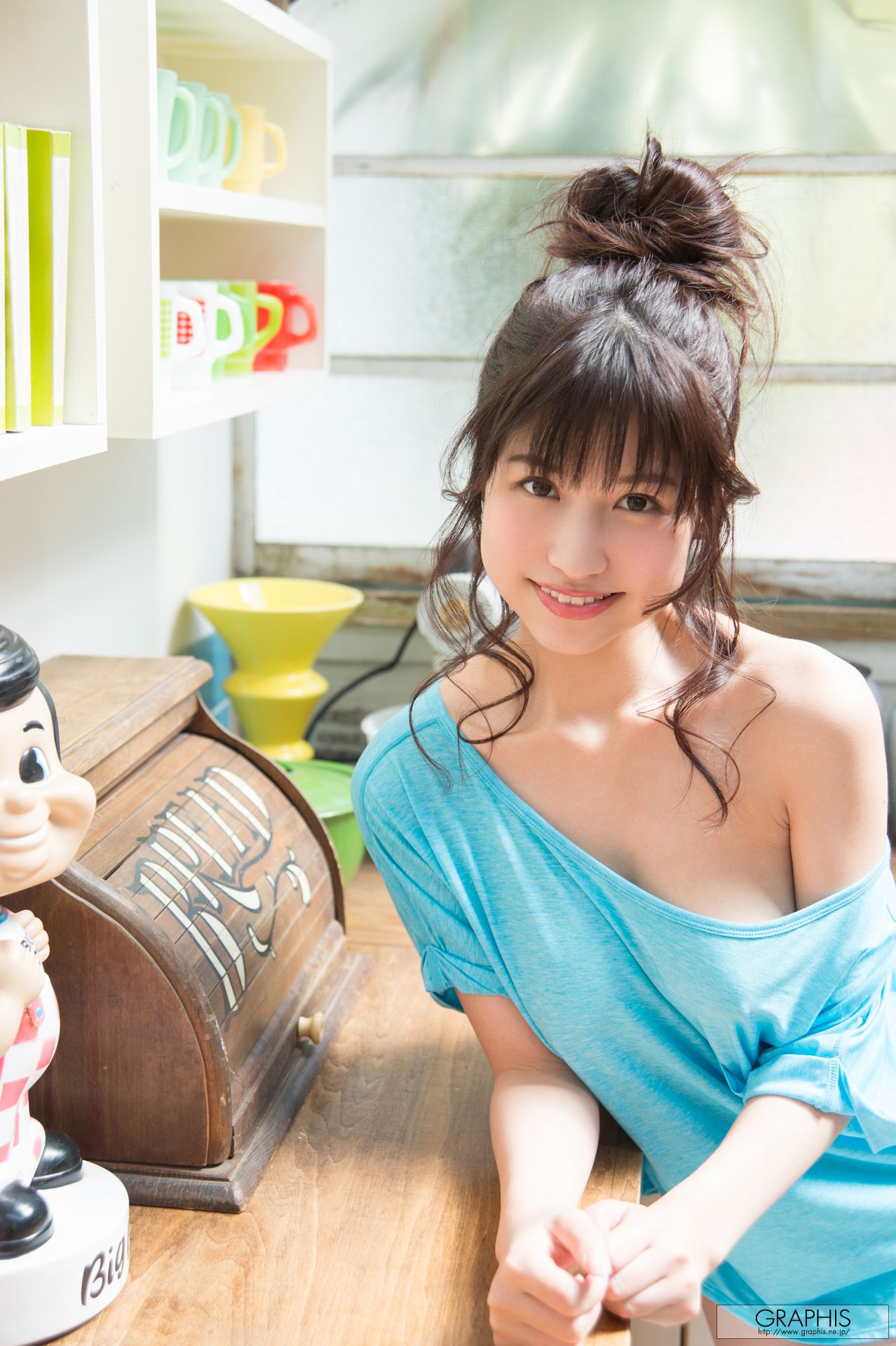 Momo Sakura 桜空もも/樱空桃『first gravure 初脫ぎ娘』 [Graphis]
