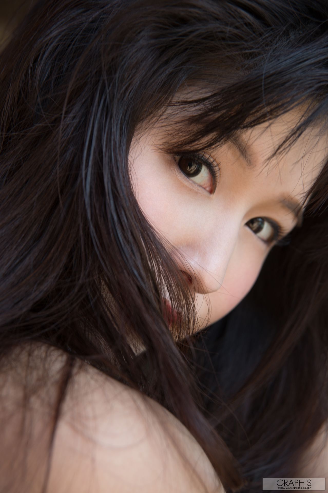 Momo Sakura 桜空もも/樱空桃『first gravure 初脫ぎ娘』 [Graphis]