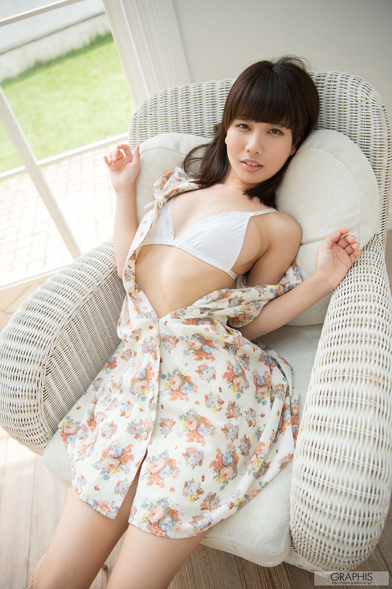 Mii Kurii 栗衣みい/栗衣美伊 [Graphis] First Gravure 初脫ぎ娘