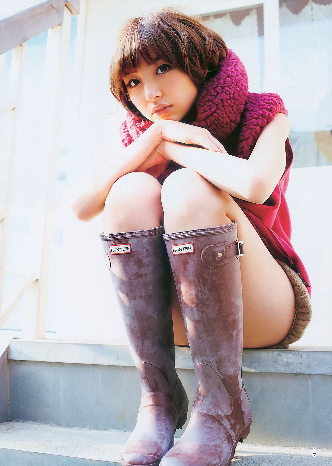 篠田麻里子 西田麻衣 [Weekly Young Jump] 2011年No.06-07 写真杂志