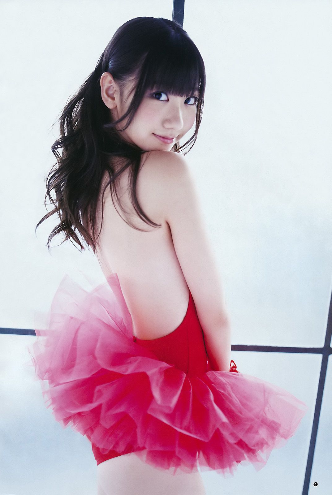 柏木由紀 渡辺麻友 未来穂香 [Weekly Young Jump] 2011年No.24 写真杂志