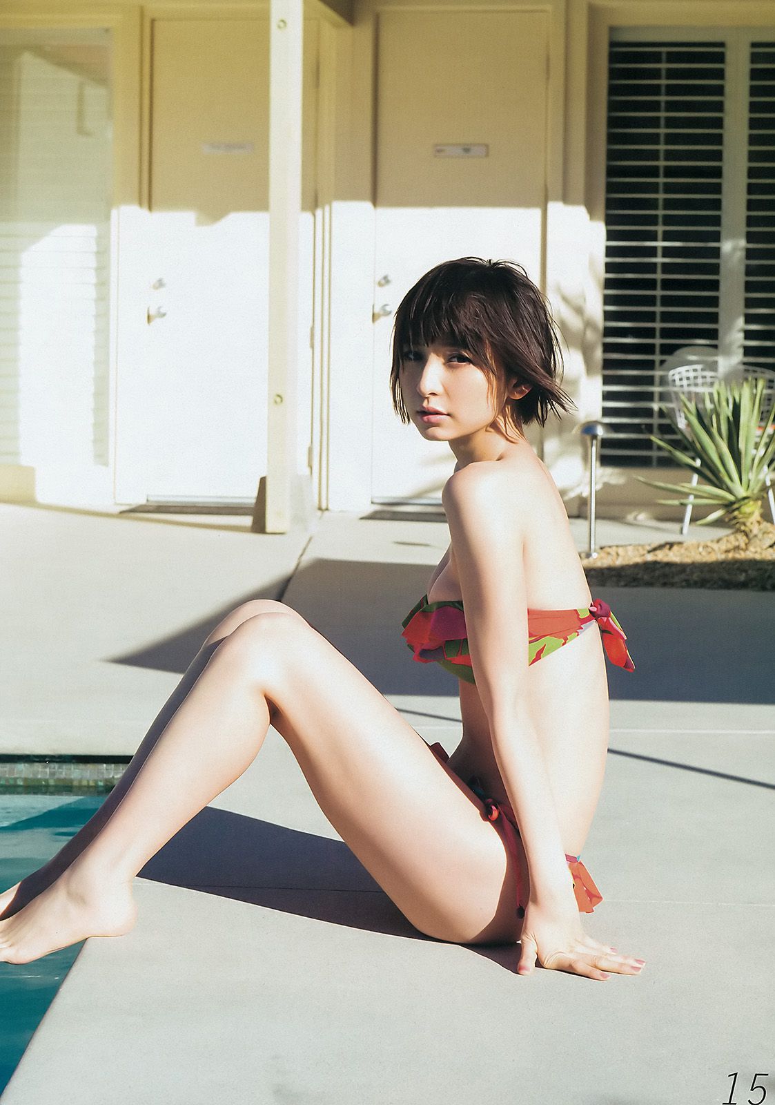 篠田麻里子《YJ完全独占！　1冊丸ごとALL篠田麻里子 in L.A.!!》 [Weekly Young Jump] 2015年No.04-05 写真杂志