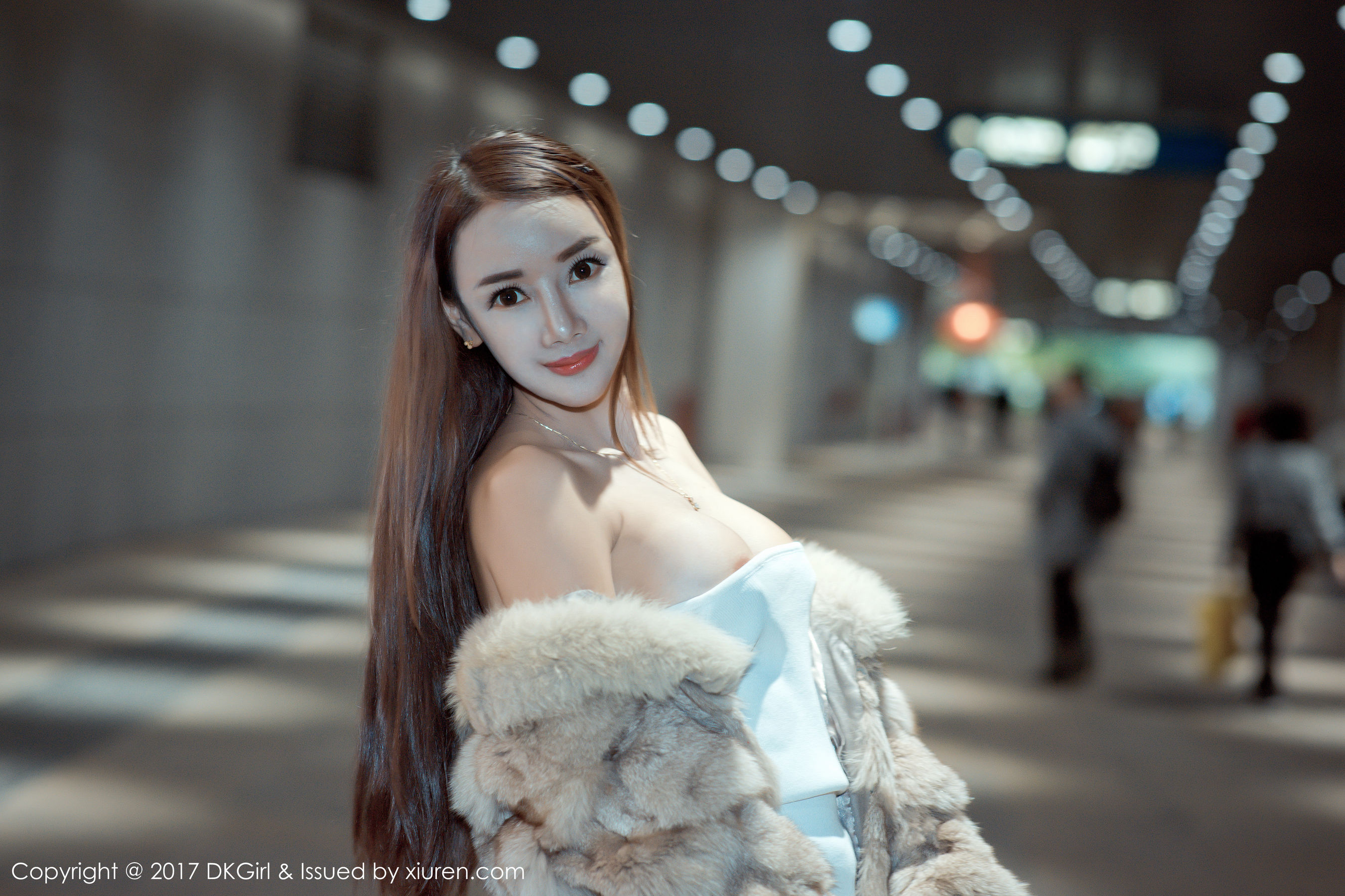 婕西儿jessie《巨乳高挑，性感狂野》 [御女郎DKGirl] VOL.030