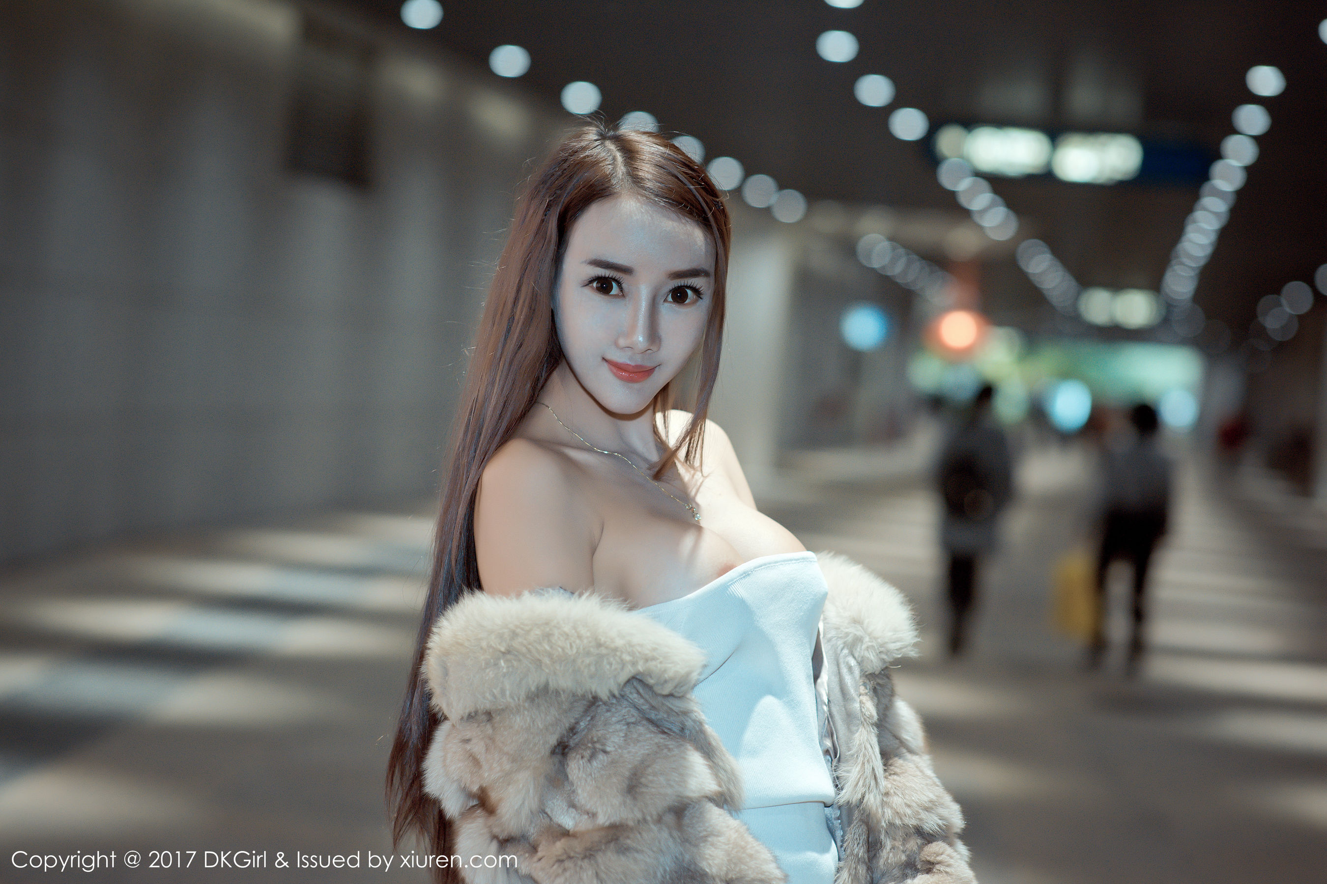 婕西儿jessie《巨乳高挑，性感狂野》 [御女郎DKGirl] VOL.030