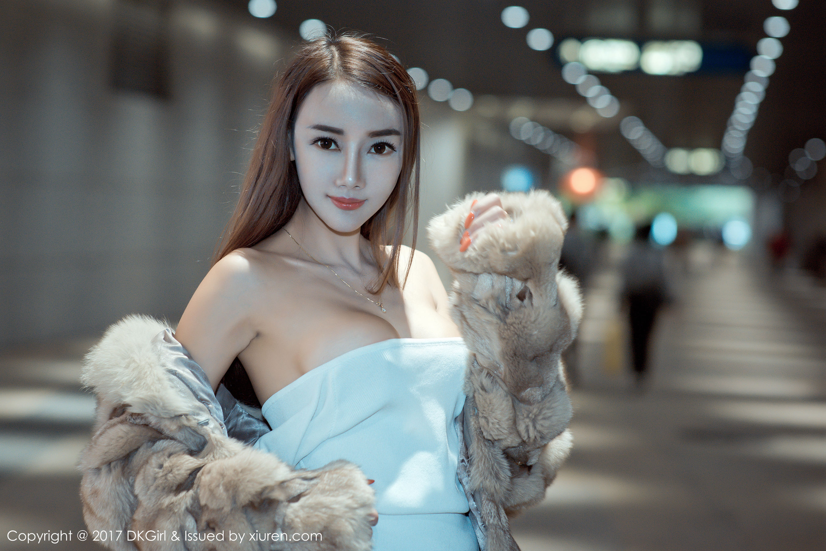 婕西儿jessie《巨乳高挑，性感狂野》 [御女郎DKGirl] VOL.030