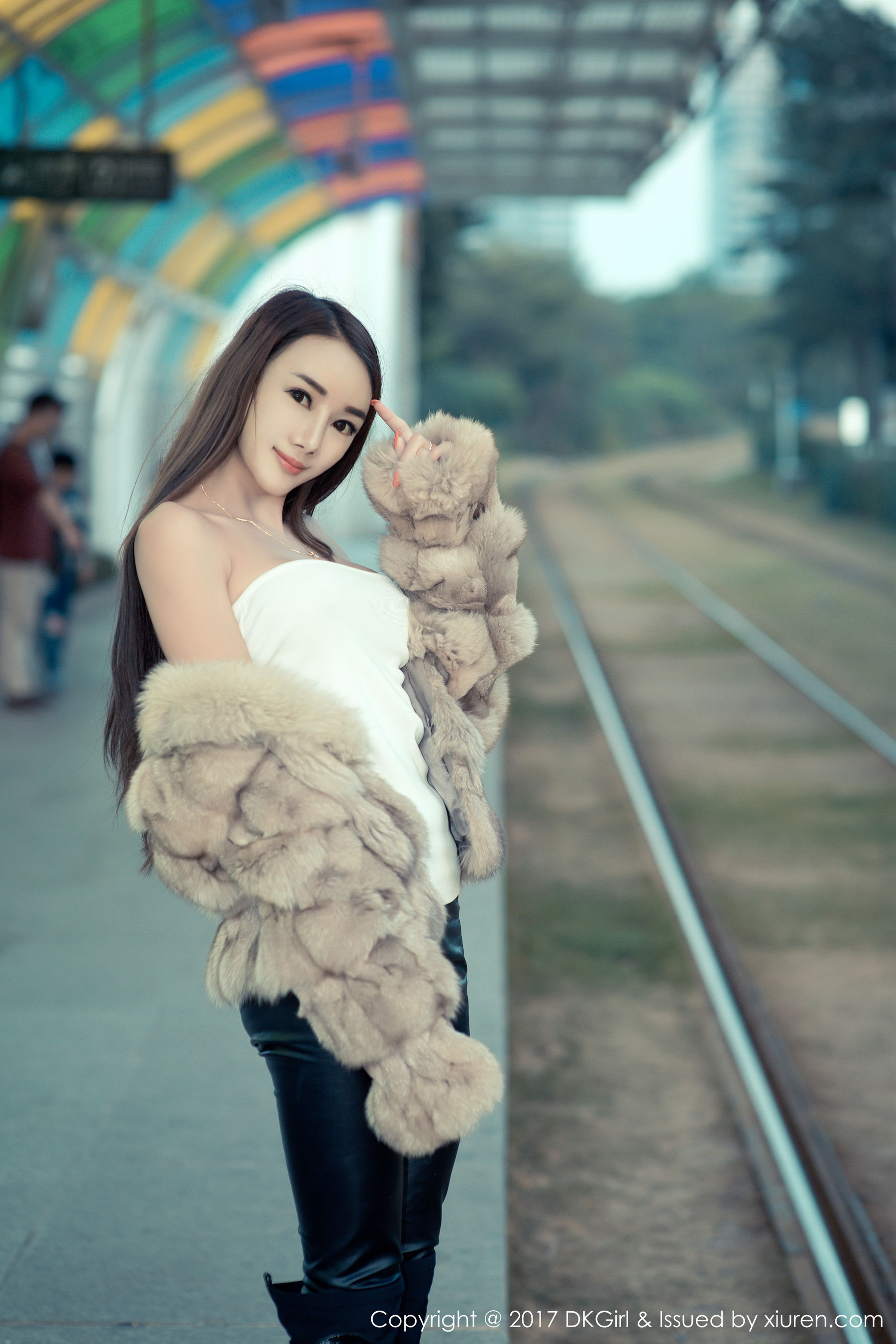 婕西儿jessie《巨乳高挑，性感狂野》 [御女郎DKGirl] VOL.030
