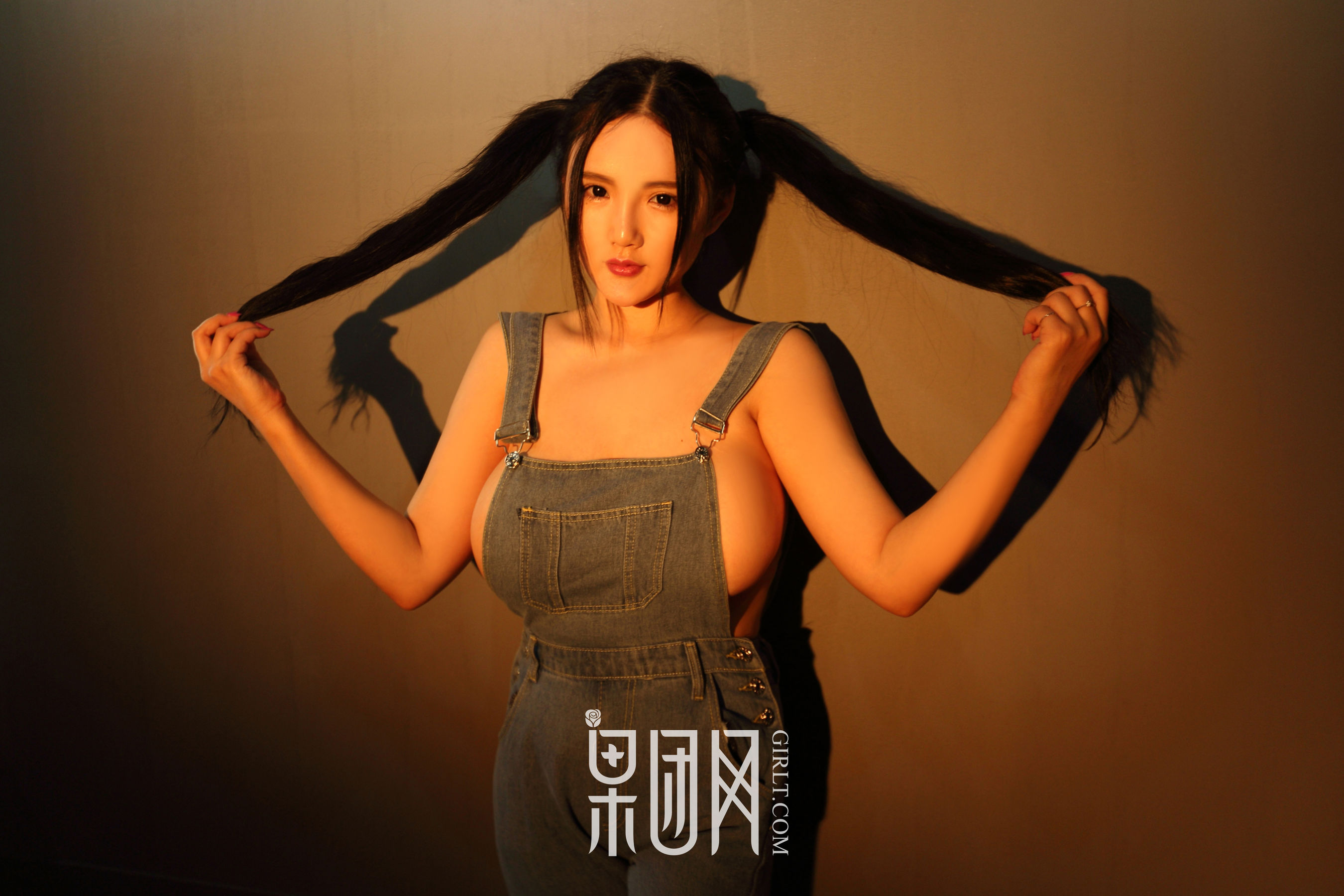 Kitty梓熙《真豪乳 浴室湿身激凸》 [果团网Girlt] No.003