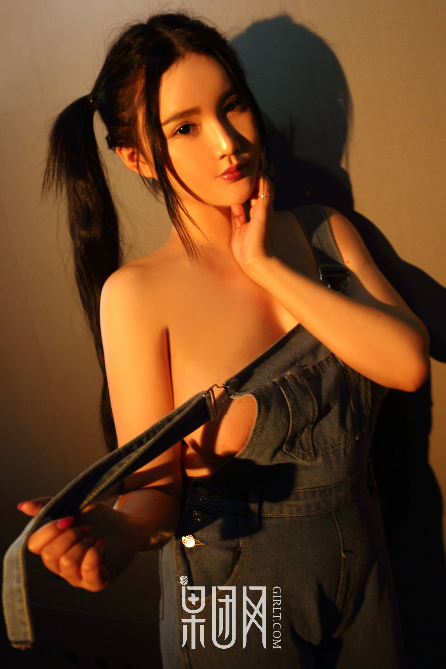 Kitty梓熙《真豪乳 浴室湿身激凸》 [果团网Girlt] No.003