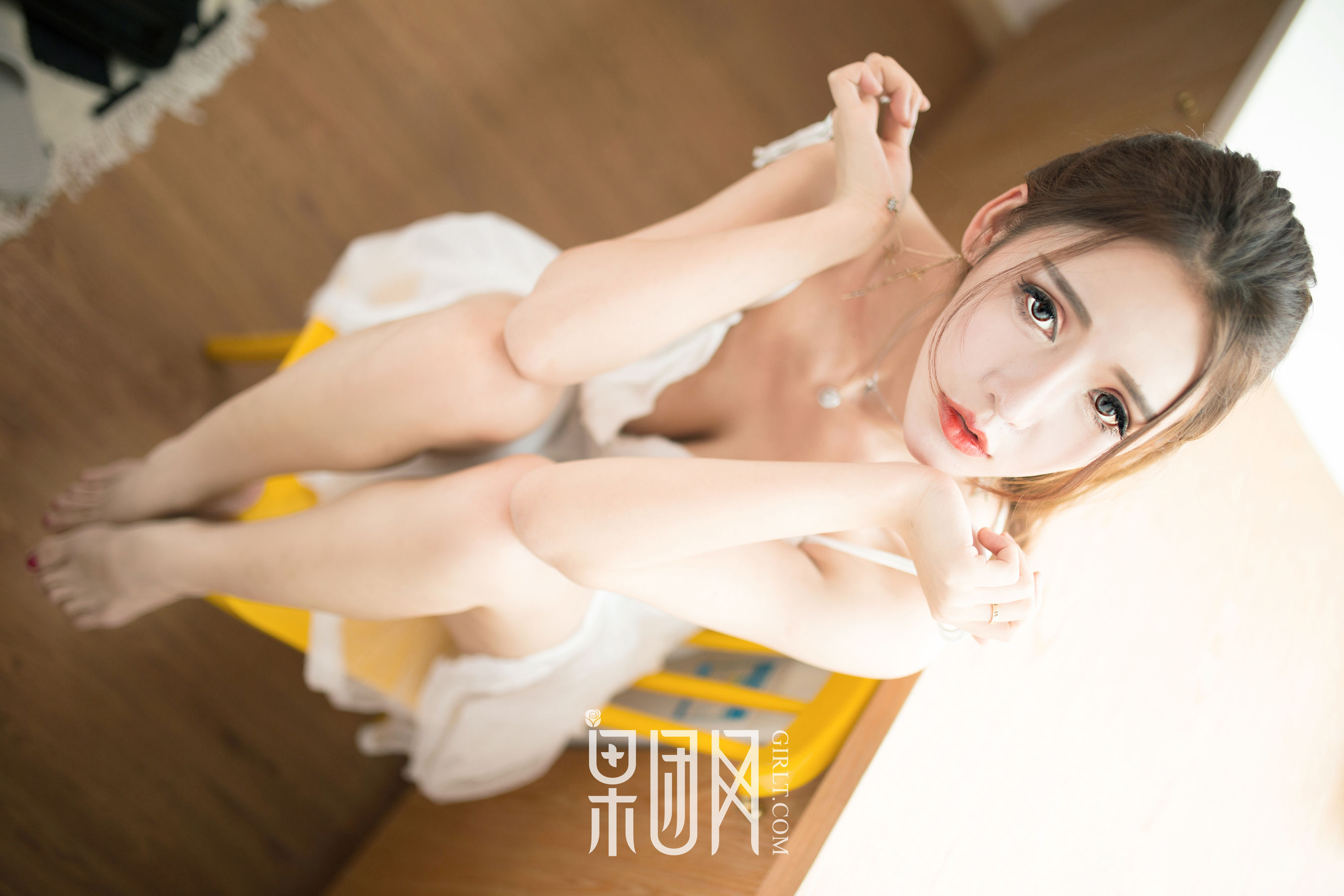Lunana-lee《爆乳萝莉 尺度全开阳台大玩露出》 [果团网Girlt] No.011