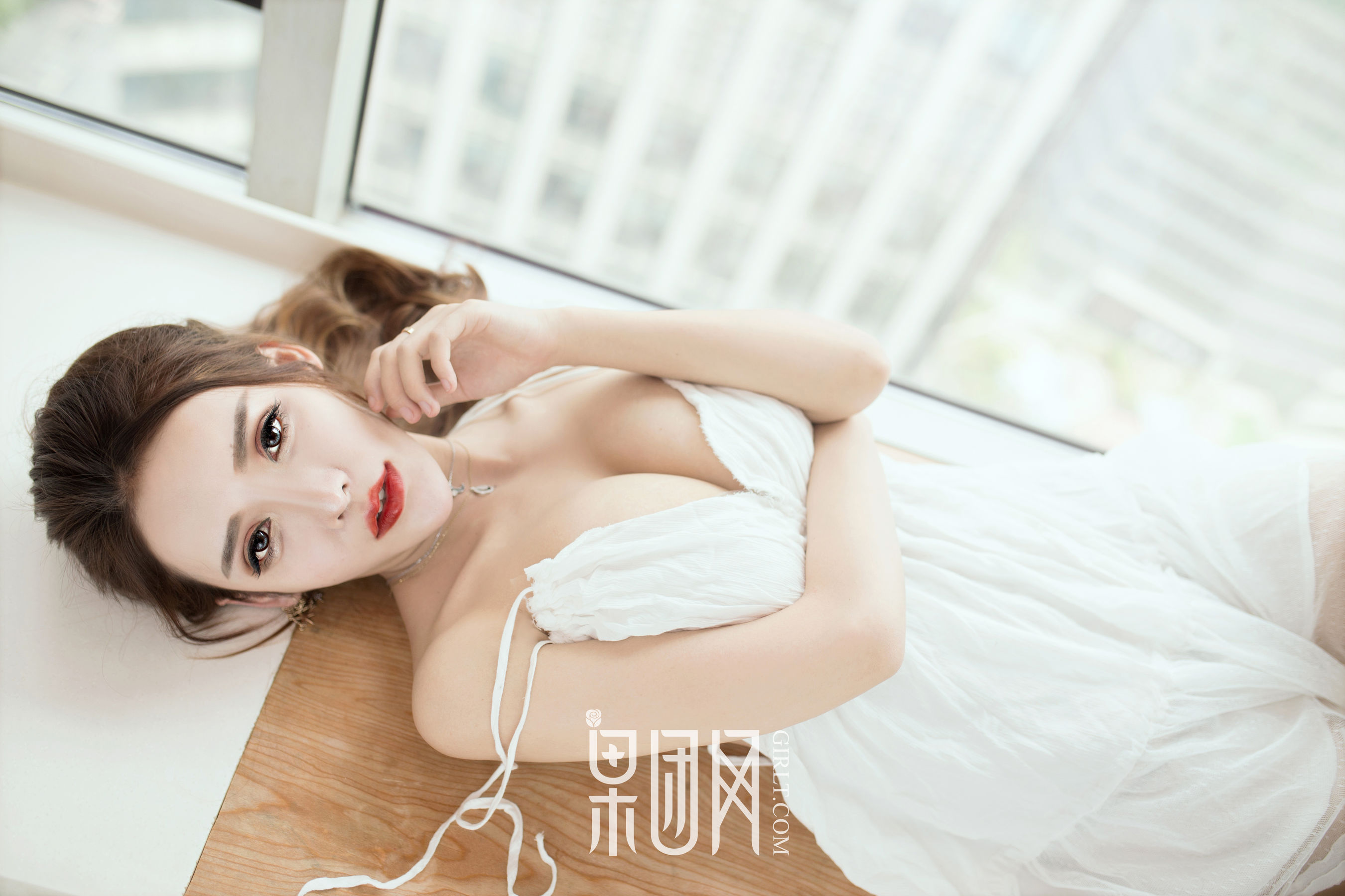 Lunana-lee《爆乳萝莉 尺度全开阳台大玩露出》 [果团网Girlt] No.011
