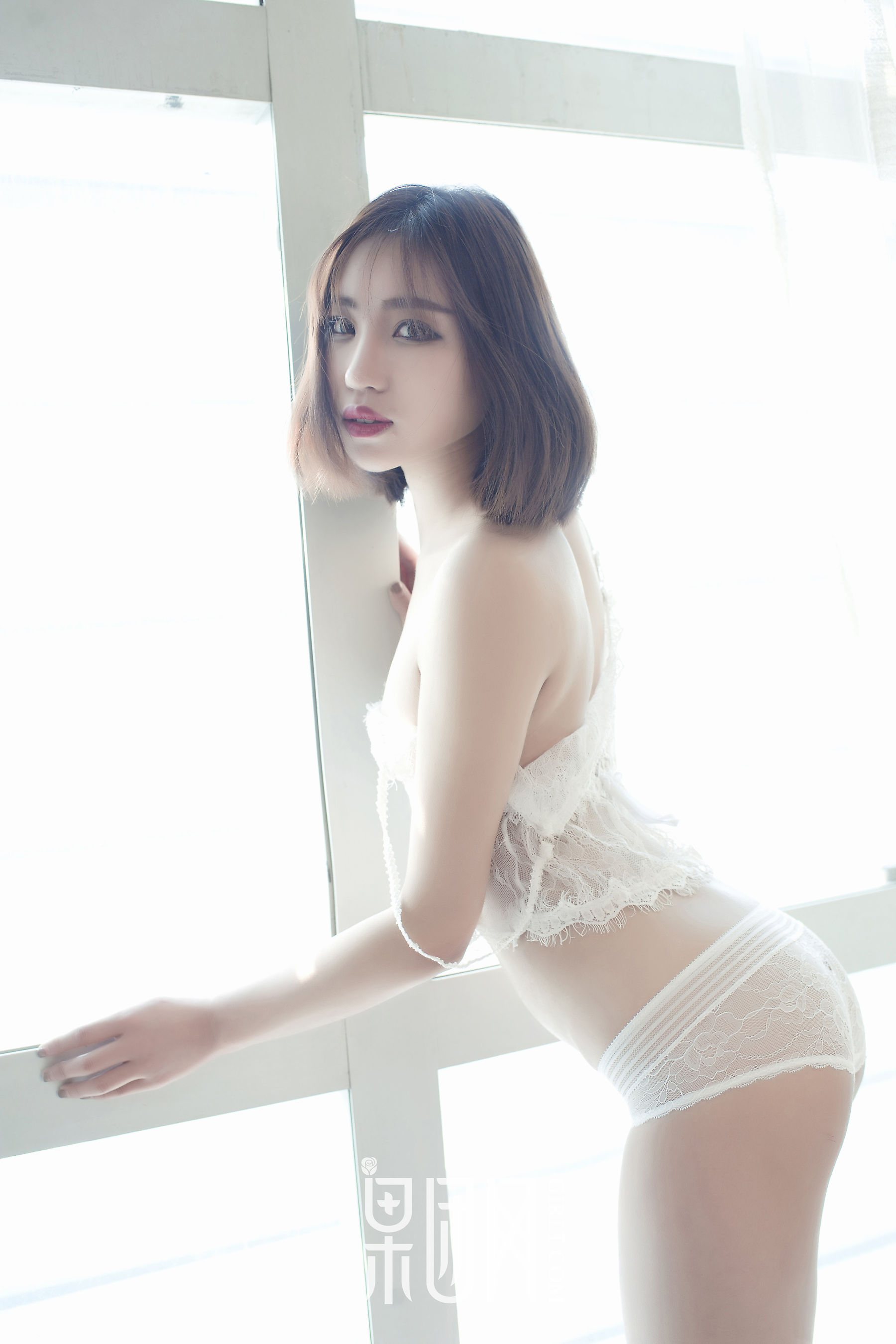 于瑞《大美妞 皮衣丝袜诱惑》 [果团网Girlt] No.016
