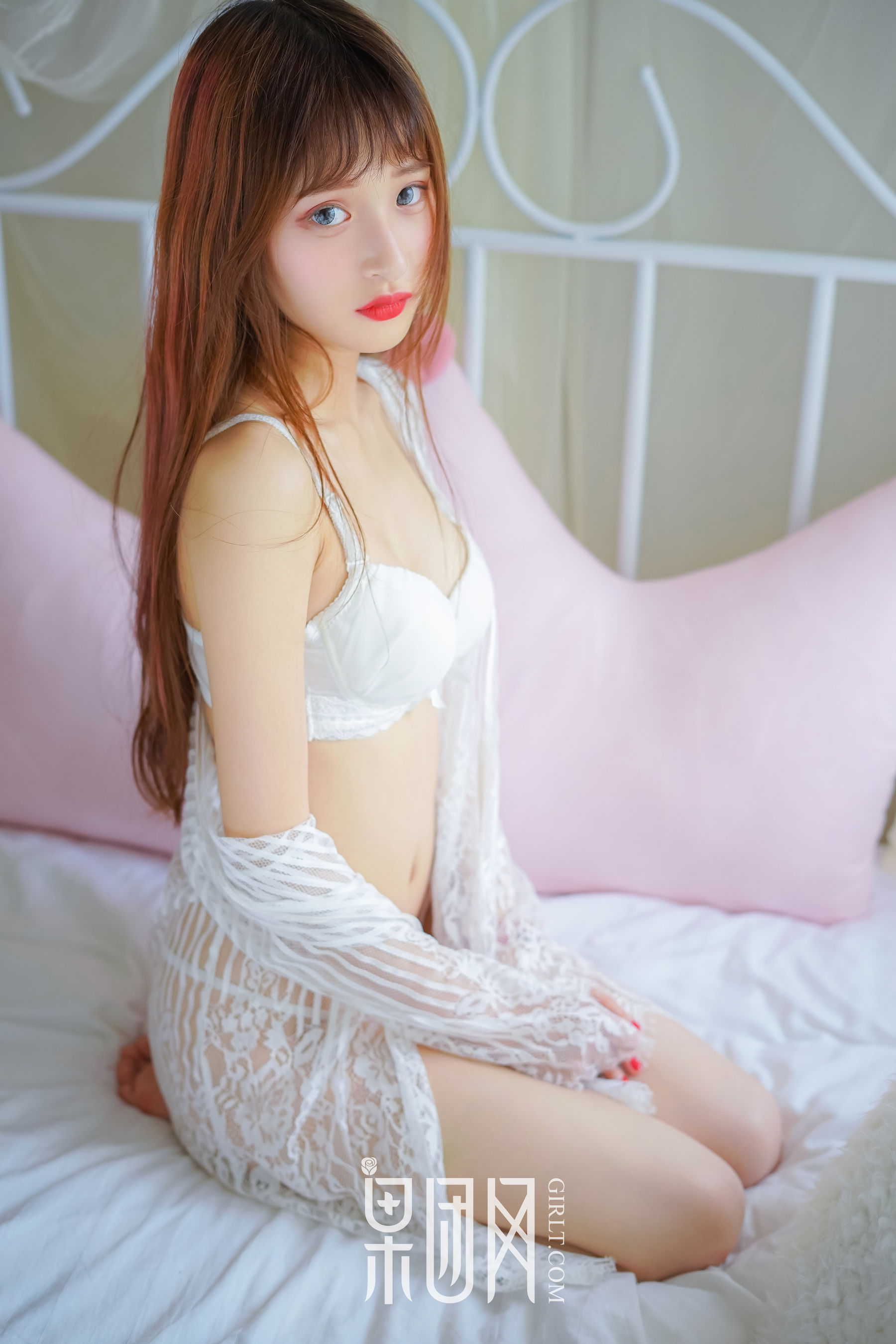 little贝殼《裸露香肩美背大玩cosplay》 [果团网Girlt] No.022