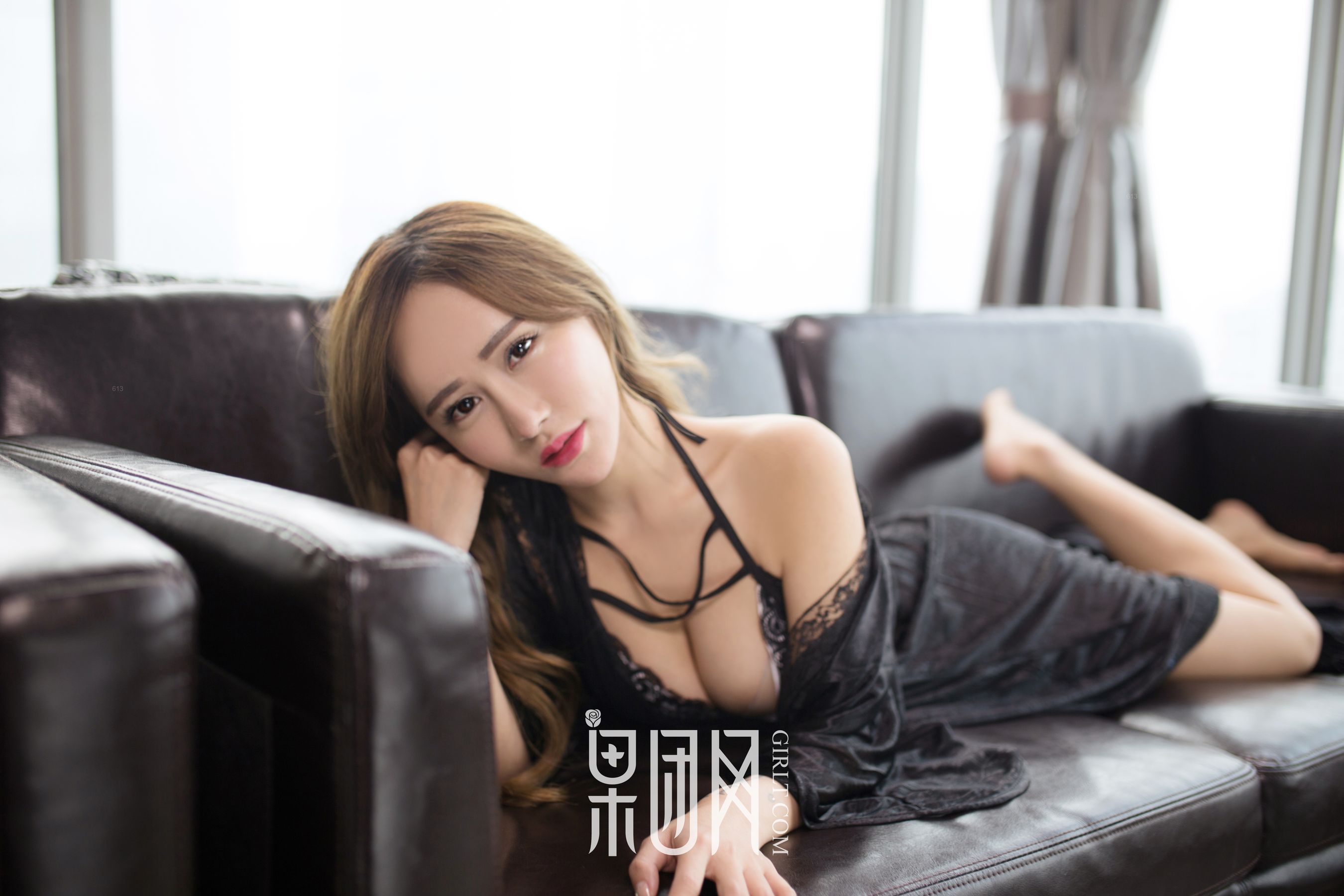 何梦兮Stacy《爆乳装御姐玩转制服诱惑》 [果团网Girlt] No.027