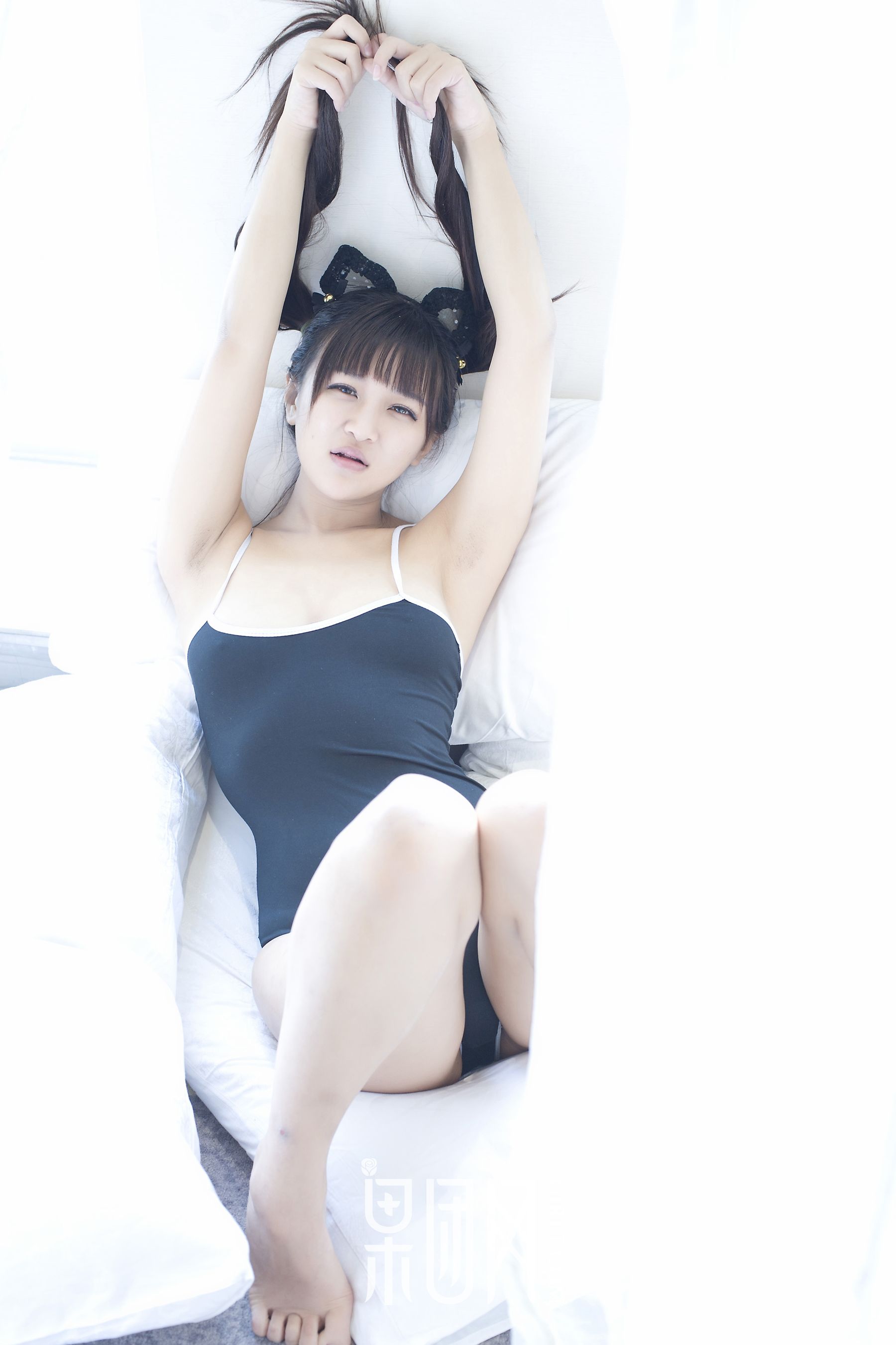熙恩《日系连体运动服+日系吊带深沟》 [果团网Girlt] No.030
