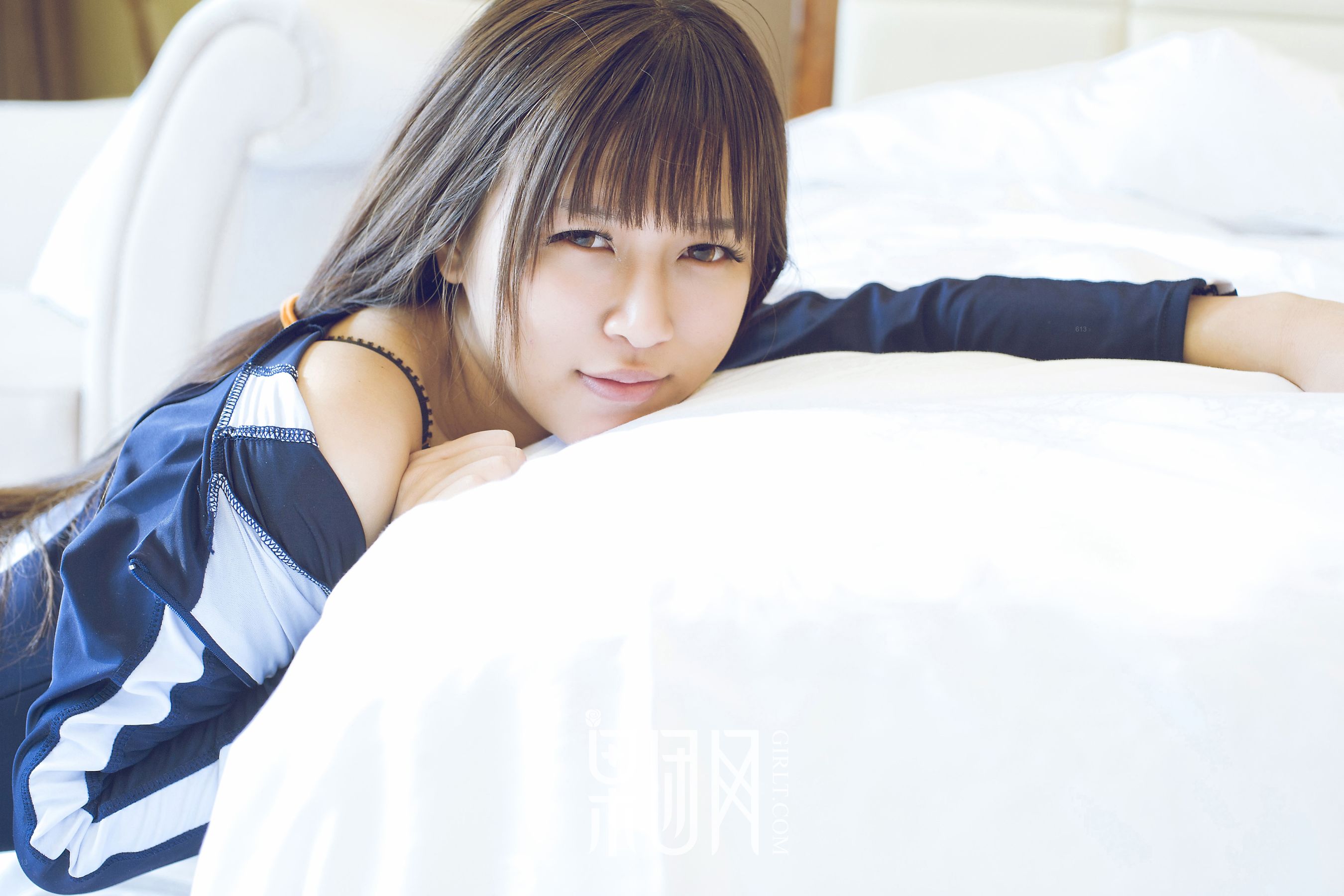 熙恩《日系连体运动服+日系吊带深沟》 [果团网Girlt] No.030