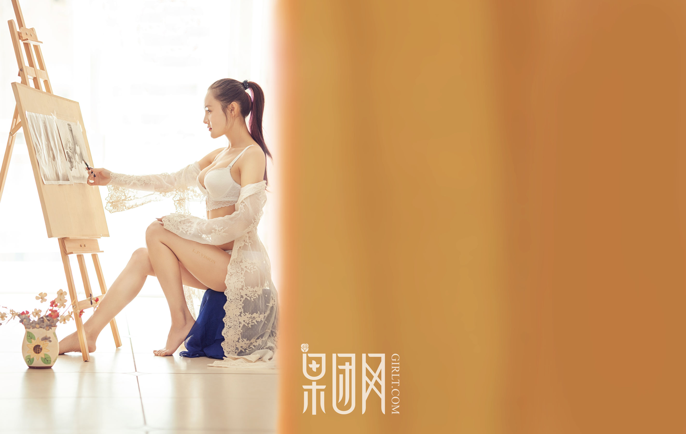 美女画家《全裸上阵人体艺术》 [果团网Girlt] No.033