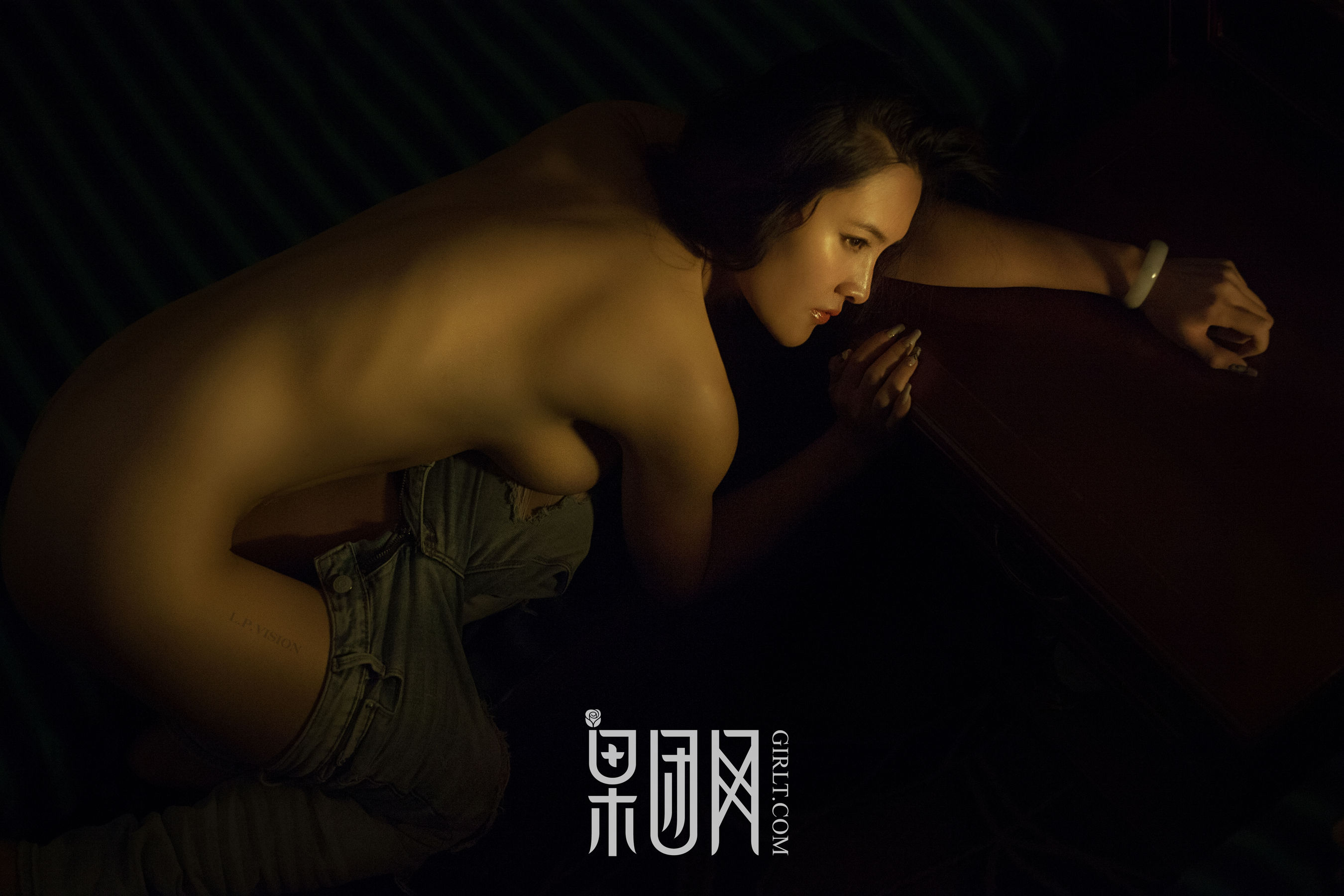 美女画家《全裸上阵人体艺术》 [果团网Girlt] No.033