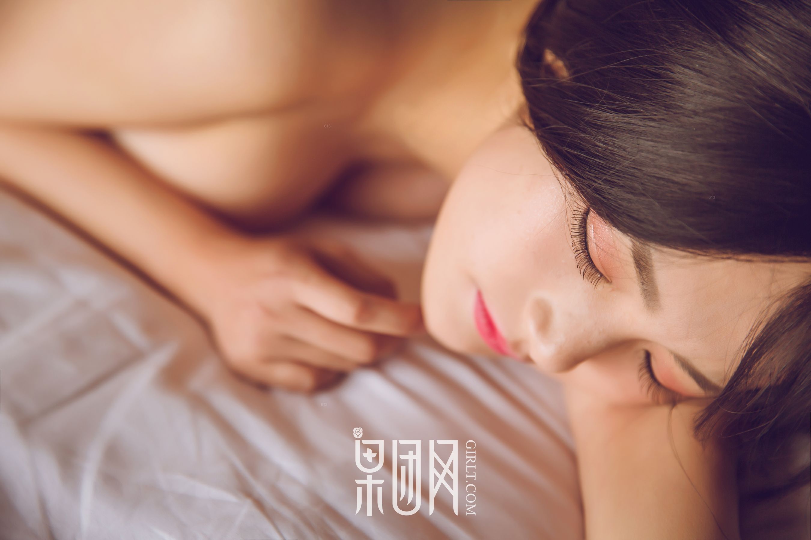 皮蛋儿《娇艳嫩模肤若凝脂》 [果团网Girlt] No.035