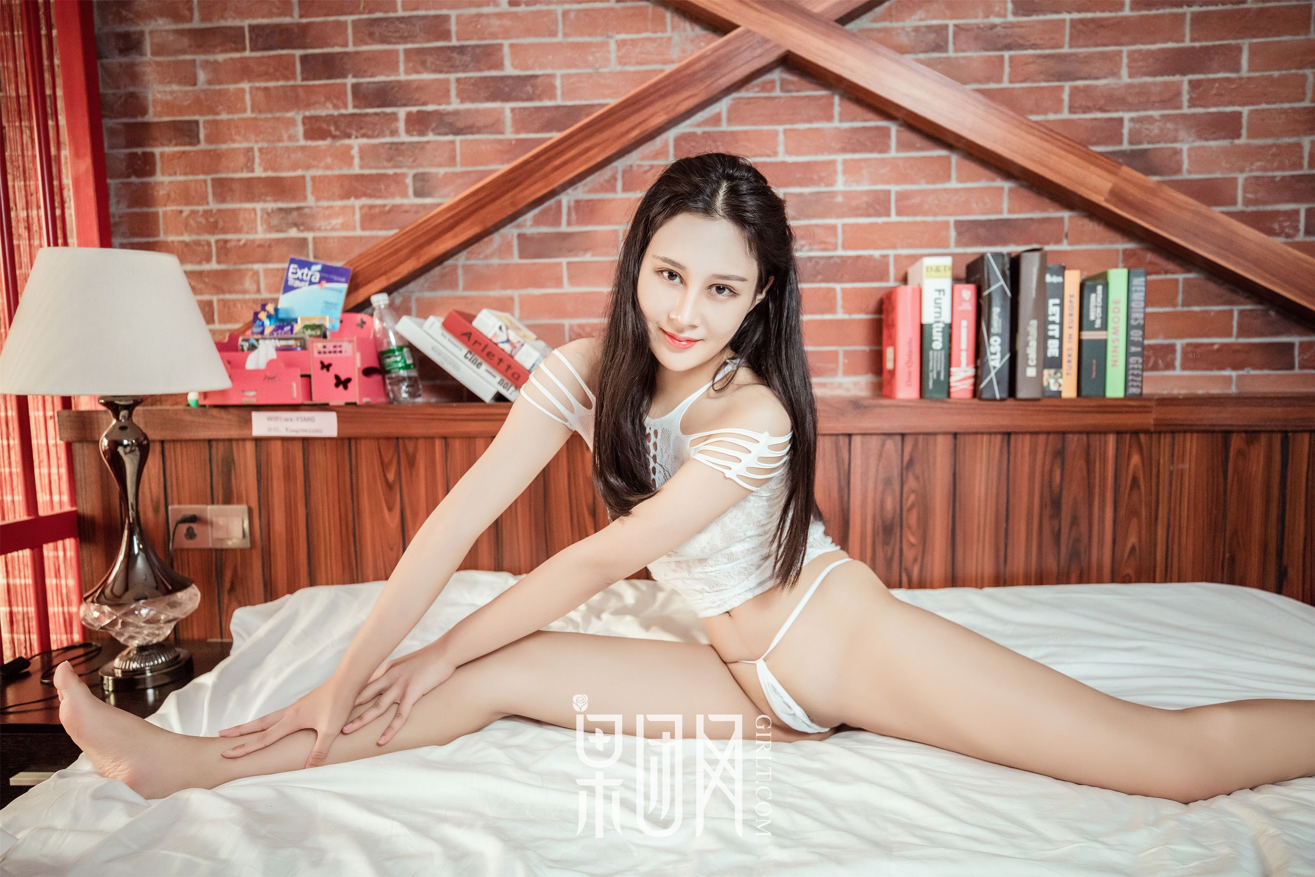 钟紫怡《乳神 浴缸狗狗趴》 [果团网Girlt] No.038