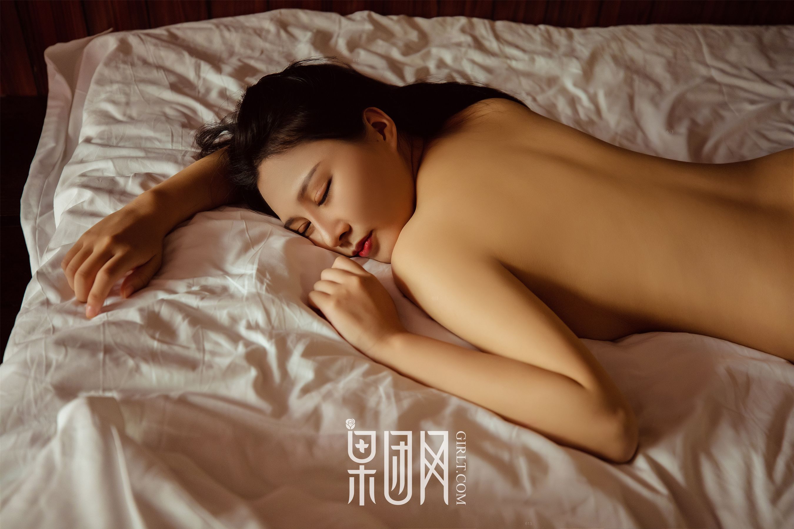 钟紫怡《乳神 浴缸狗狗趴》 [果团网Girlt] No.038