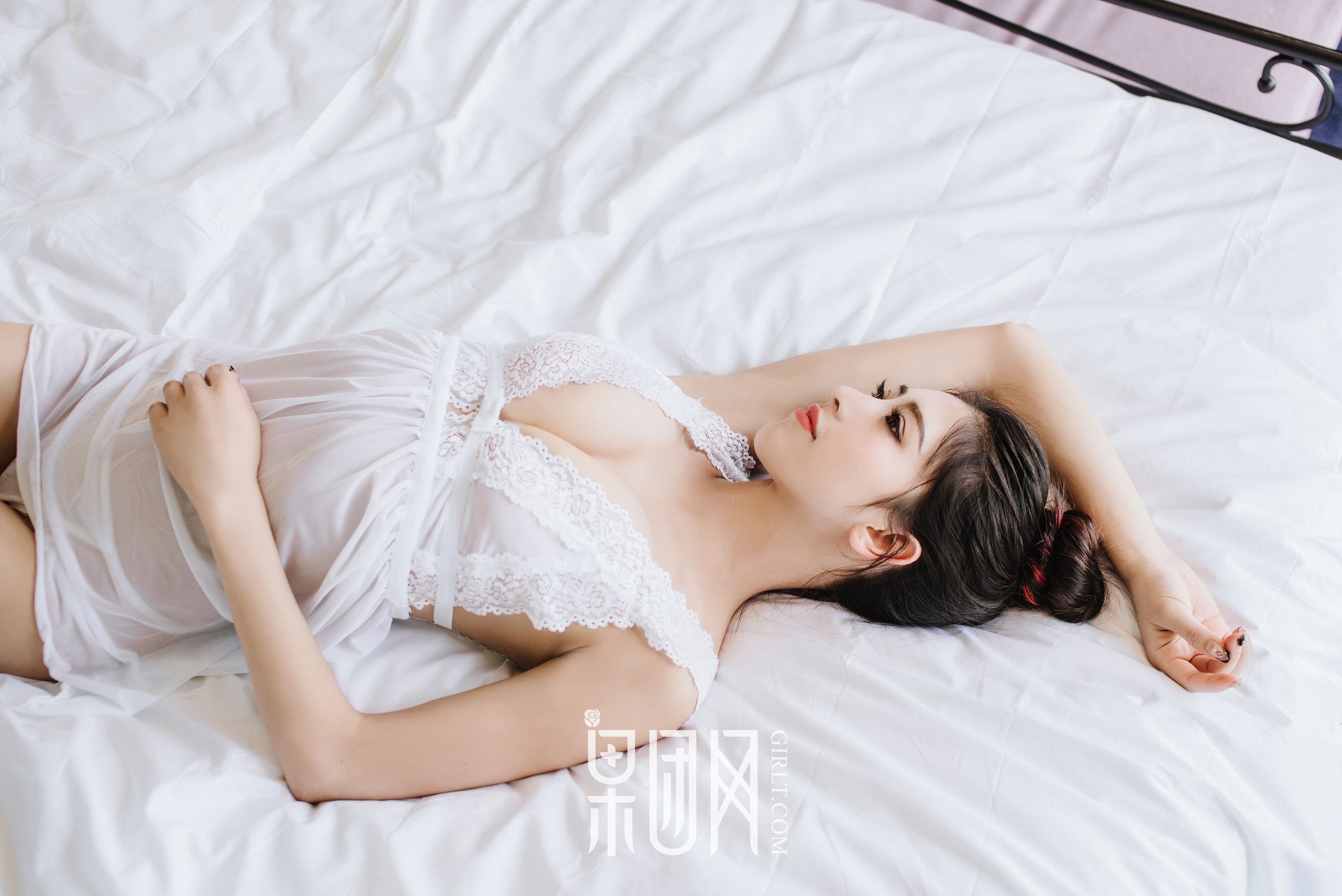 通灵儿《长腿嫩模 34D酥胸》 [果团网Girlt] No.040