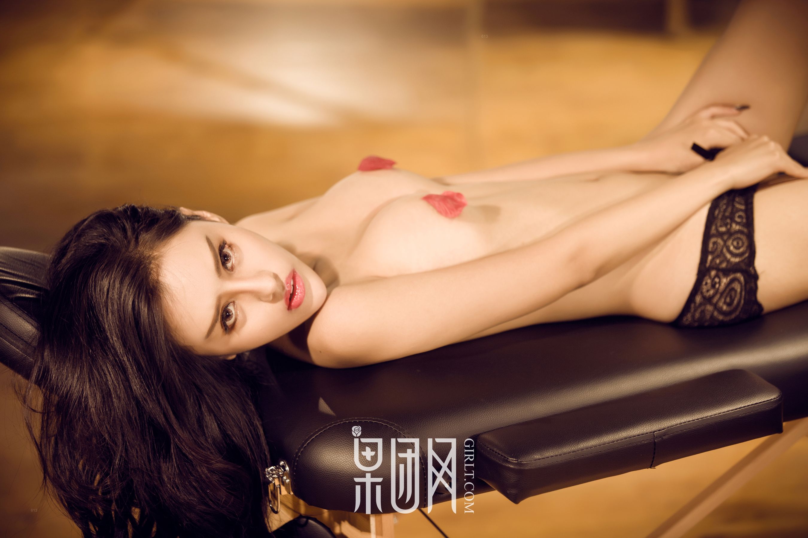 陈迪娅《E乳 全裸上阵玉体横陈》 [果团网Girlt] No.041
