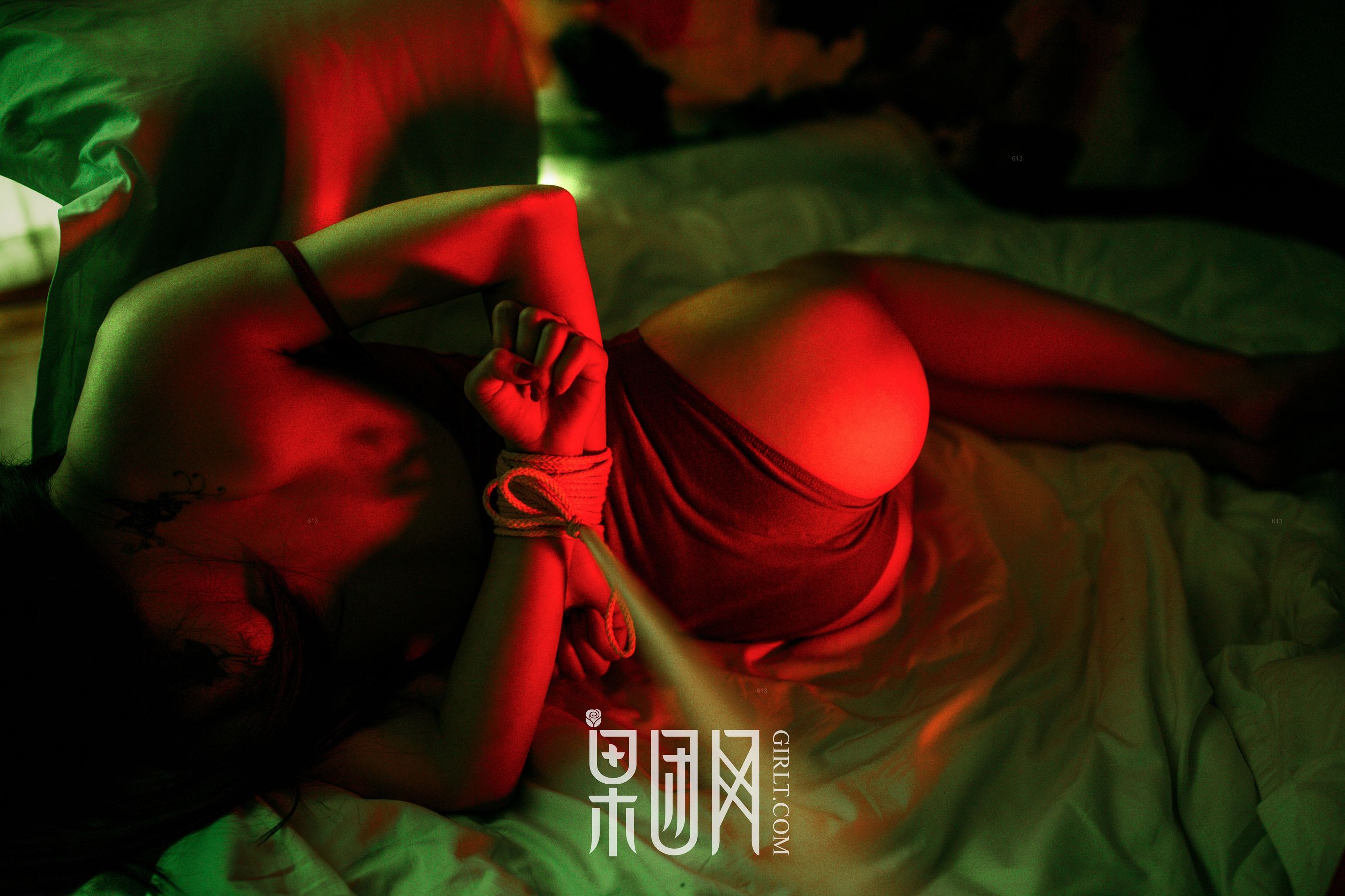 萌萌女《掌上芭蕾粉色糖果》 [果团网Girlt] No.044