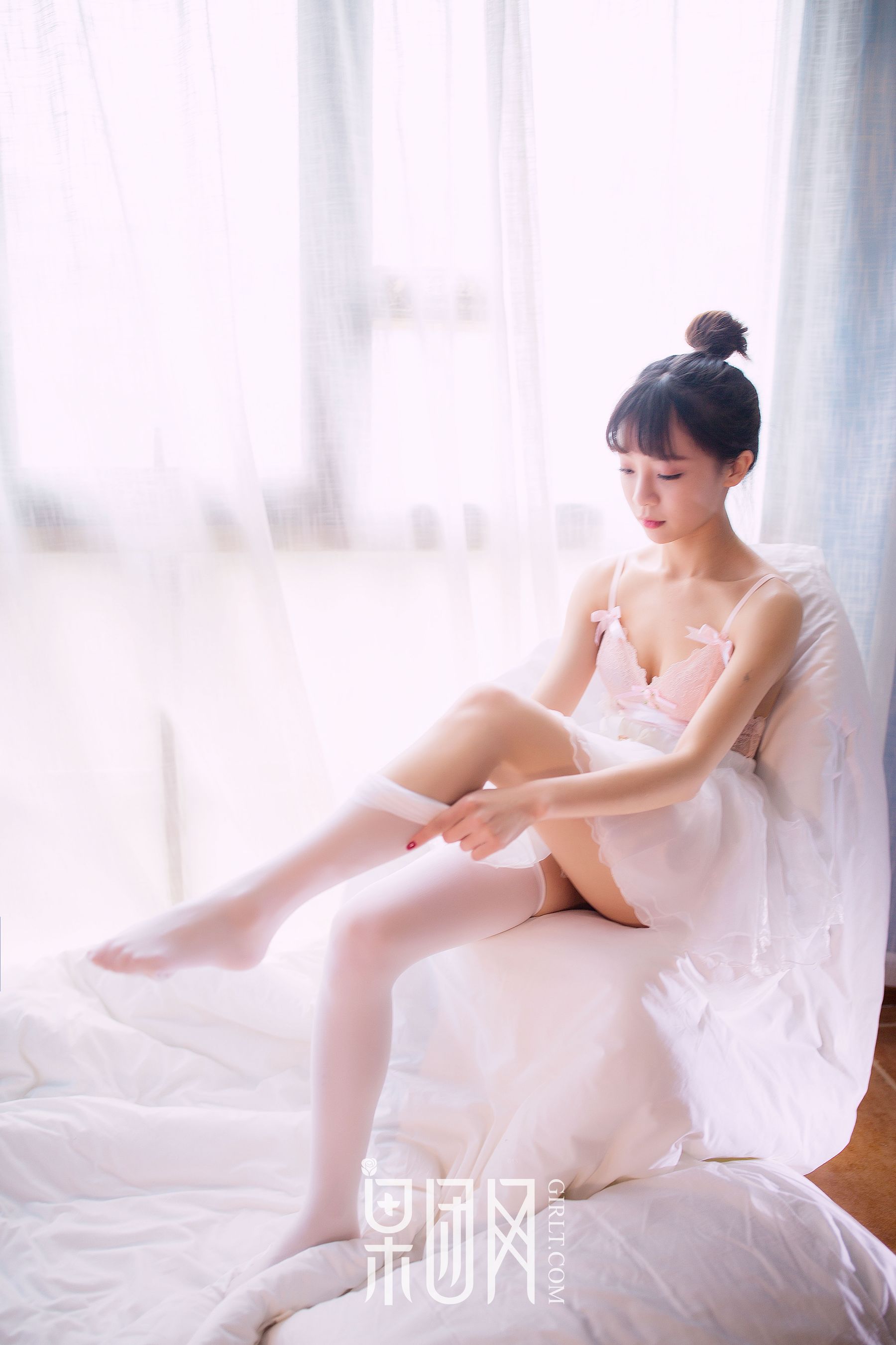 萌萌女《掌上芭蕾粉色糖果》 [果团网Girlt] No.044
