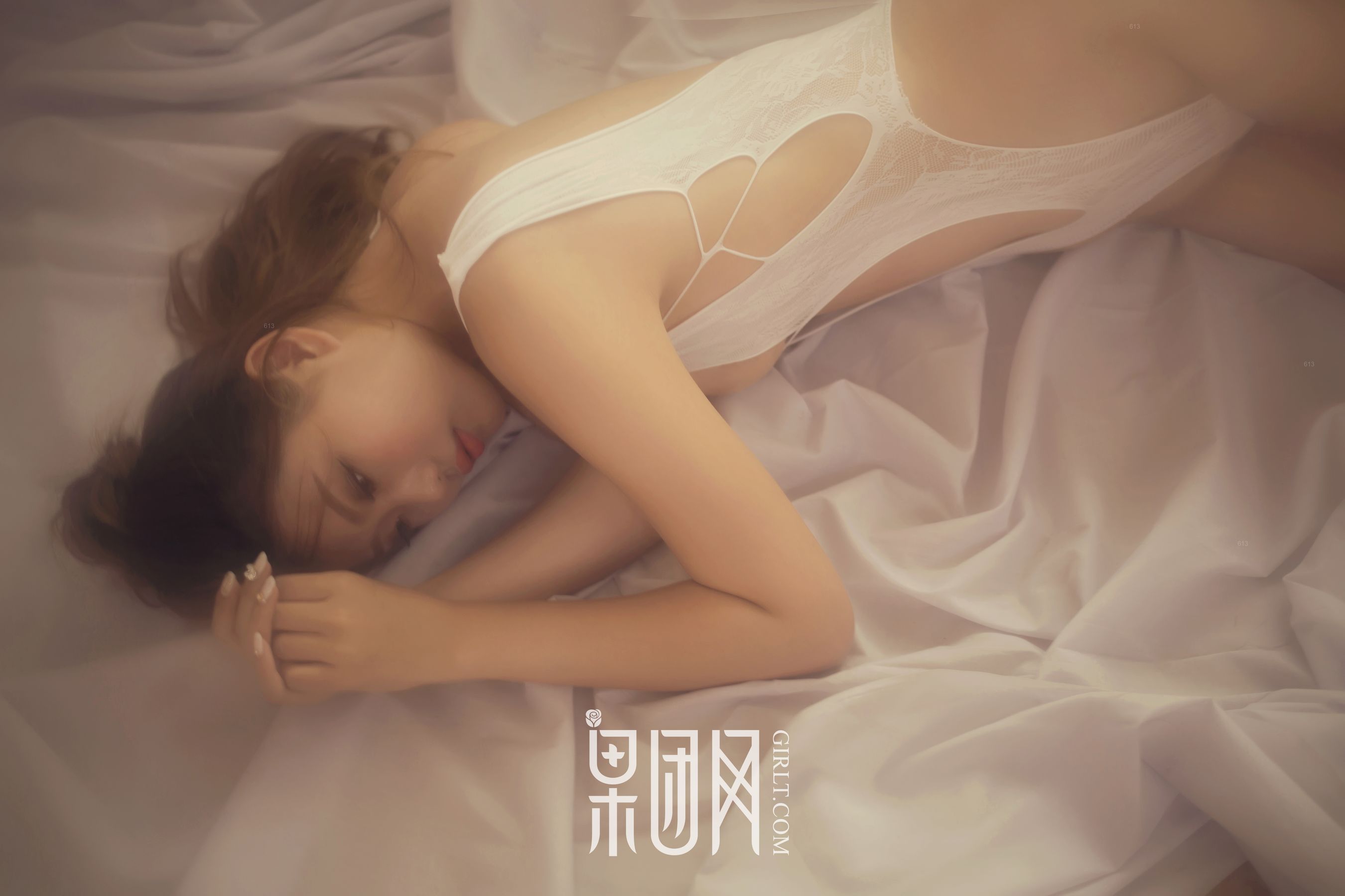 姗姗《全肉月饼》 [果团网Girlt] No.062