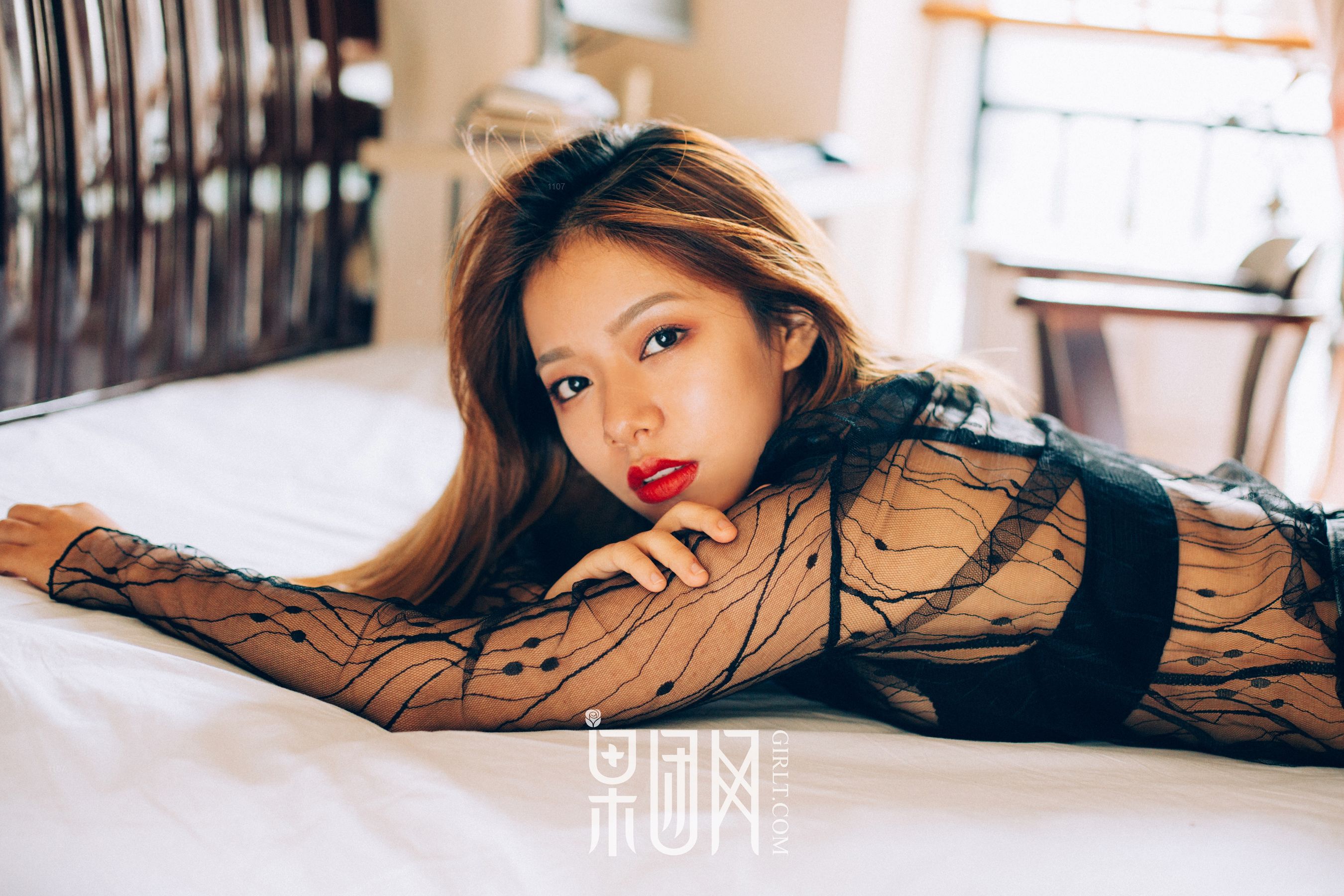 性感少女酥胸翘臀黑丝撩人 [果团网Girlt] No.068