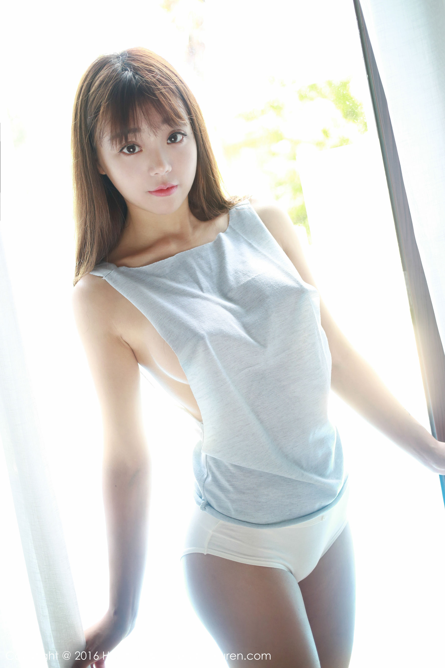 佘贝拉bella《三亚旅拍第2套》 [花の颜HuaYan] VOL.013