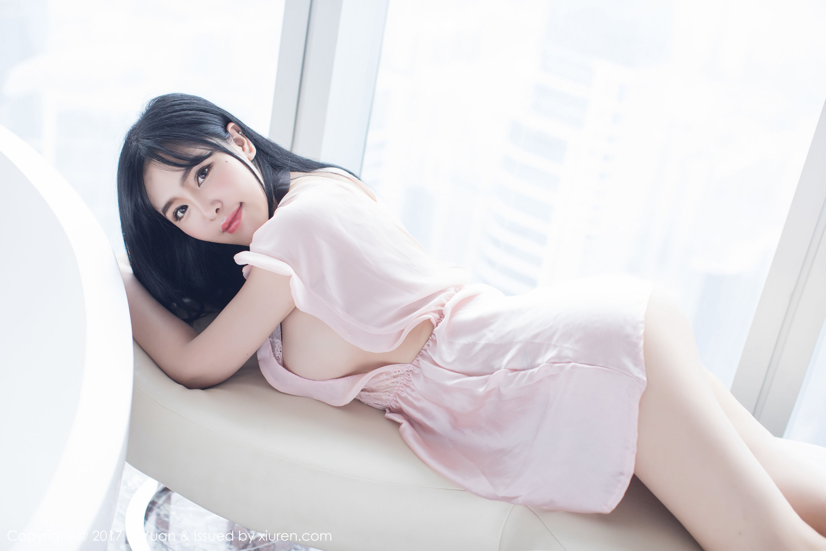 刘钰儿《粉嫩睡衣+白丝诱惑》 [星乐园LeYuan] VOL.046