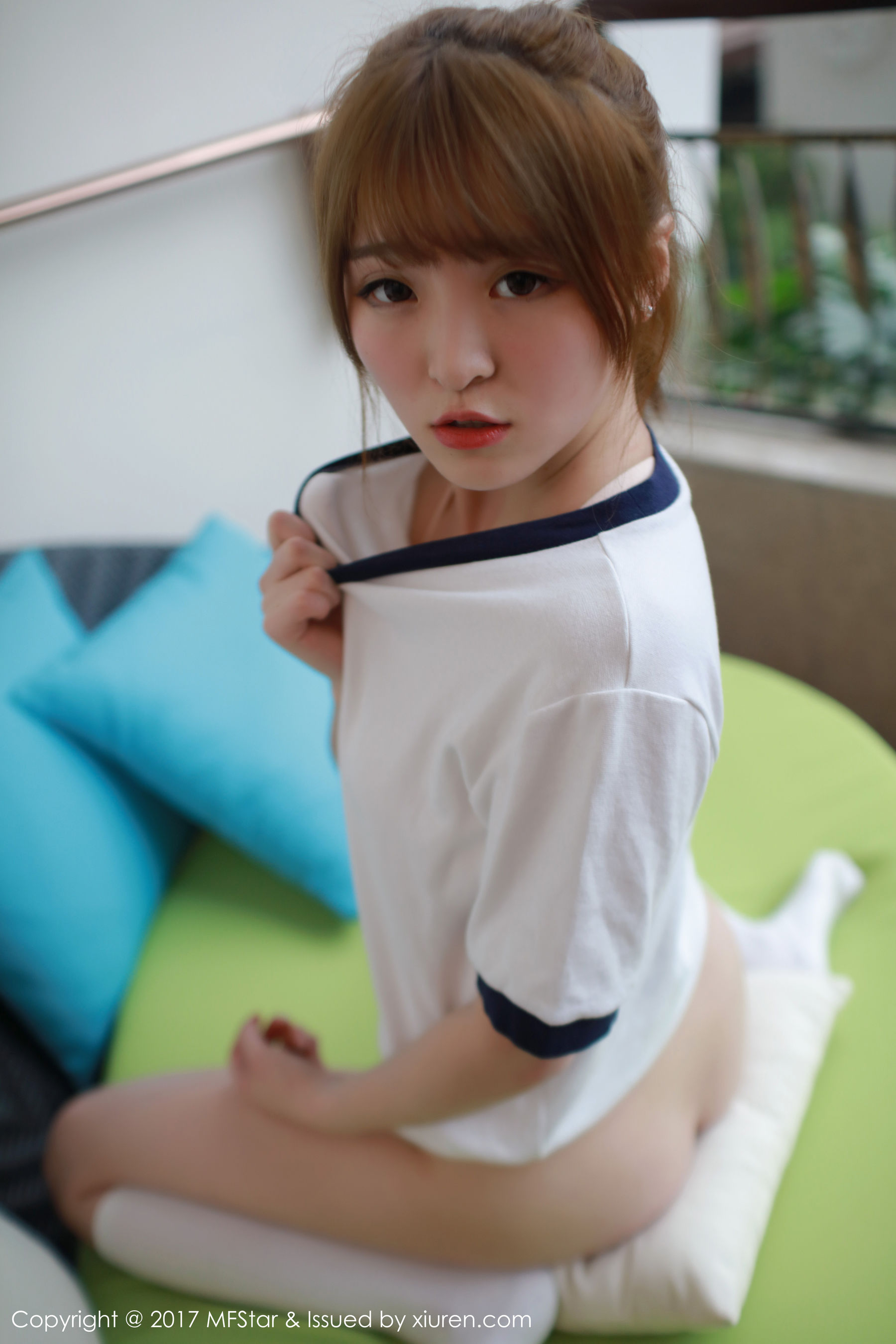 伊小七MoMo《运动服装扮+眼镜OL》 [模范学院MFStar] Vol.090
