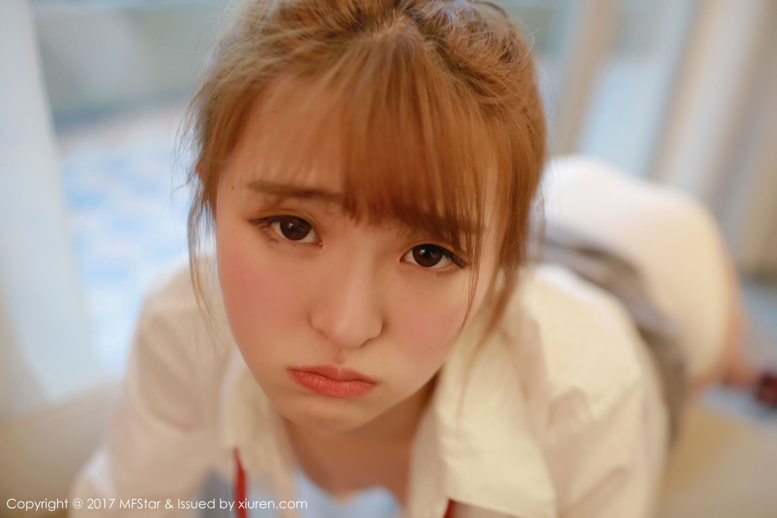 伊小七MoMo《学生装白衬衫+短裙系列》 [模范学院MFStar] Vol.098