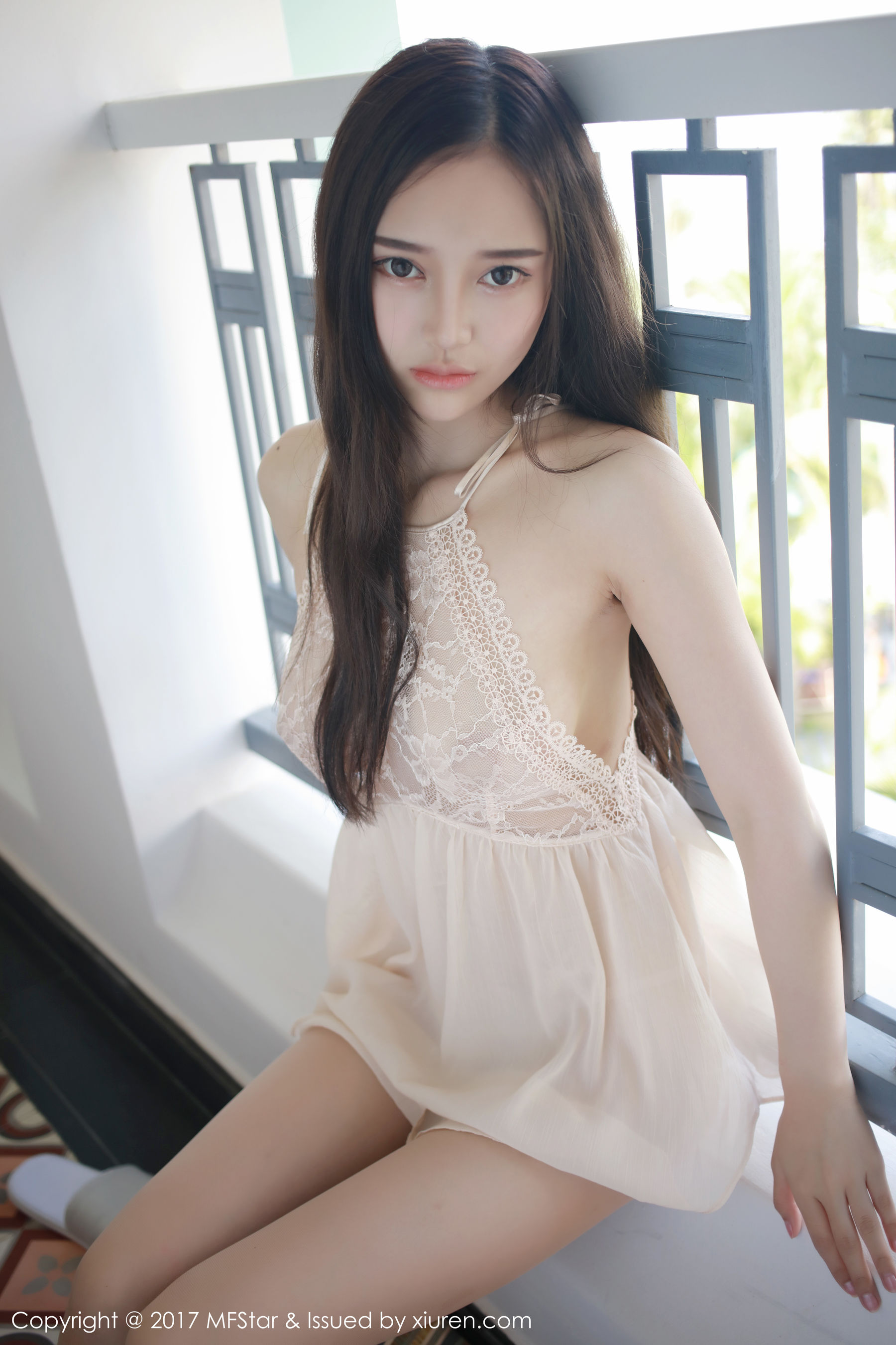 唐琪儿il《蕾丝服饰装扮下的美人》 [模范学院MFStar] VOL.101
