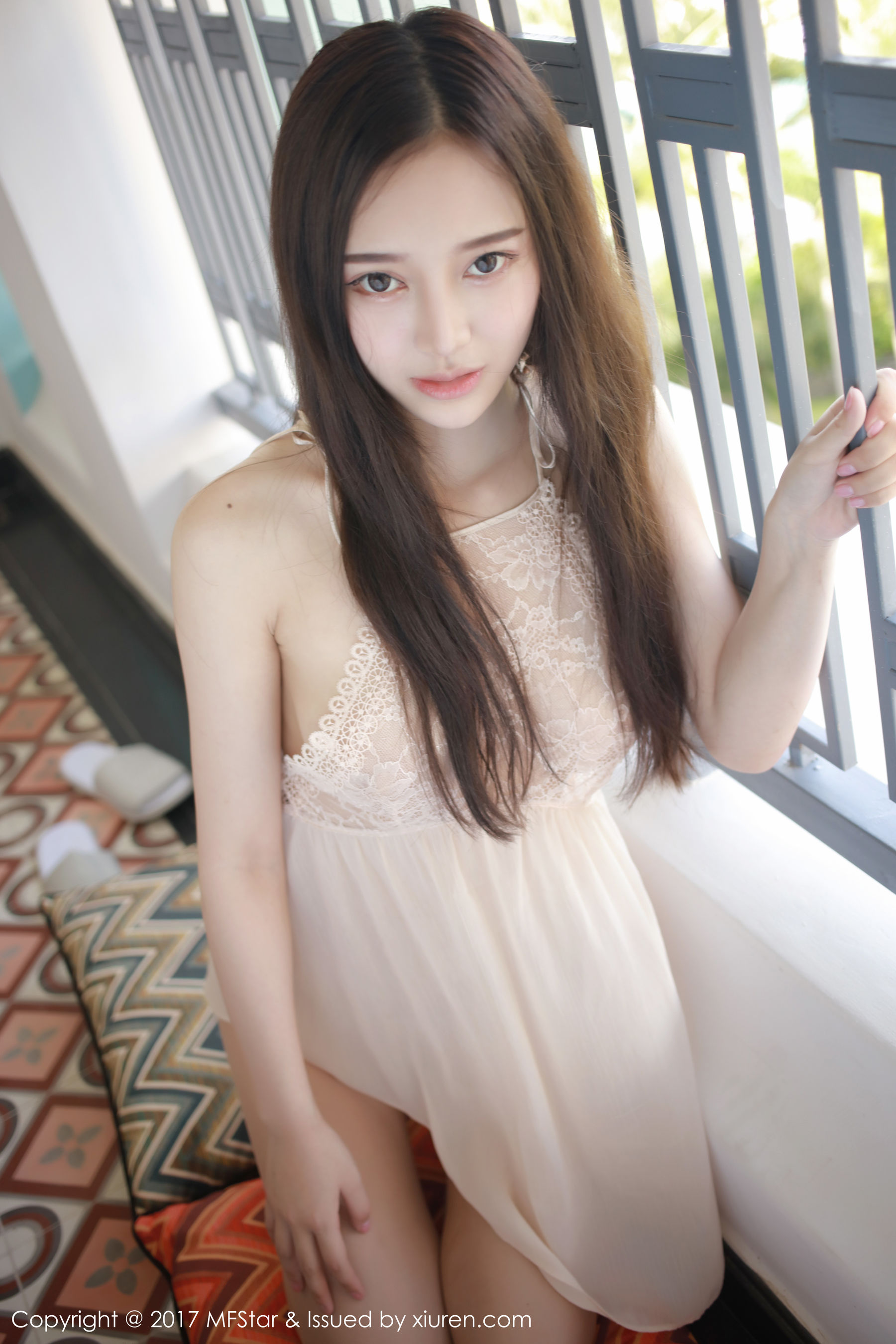 唐琪儿il《蕾丝服饰装扮下的美人》 [模范学院MFStar] VOL.101