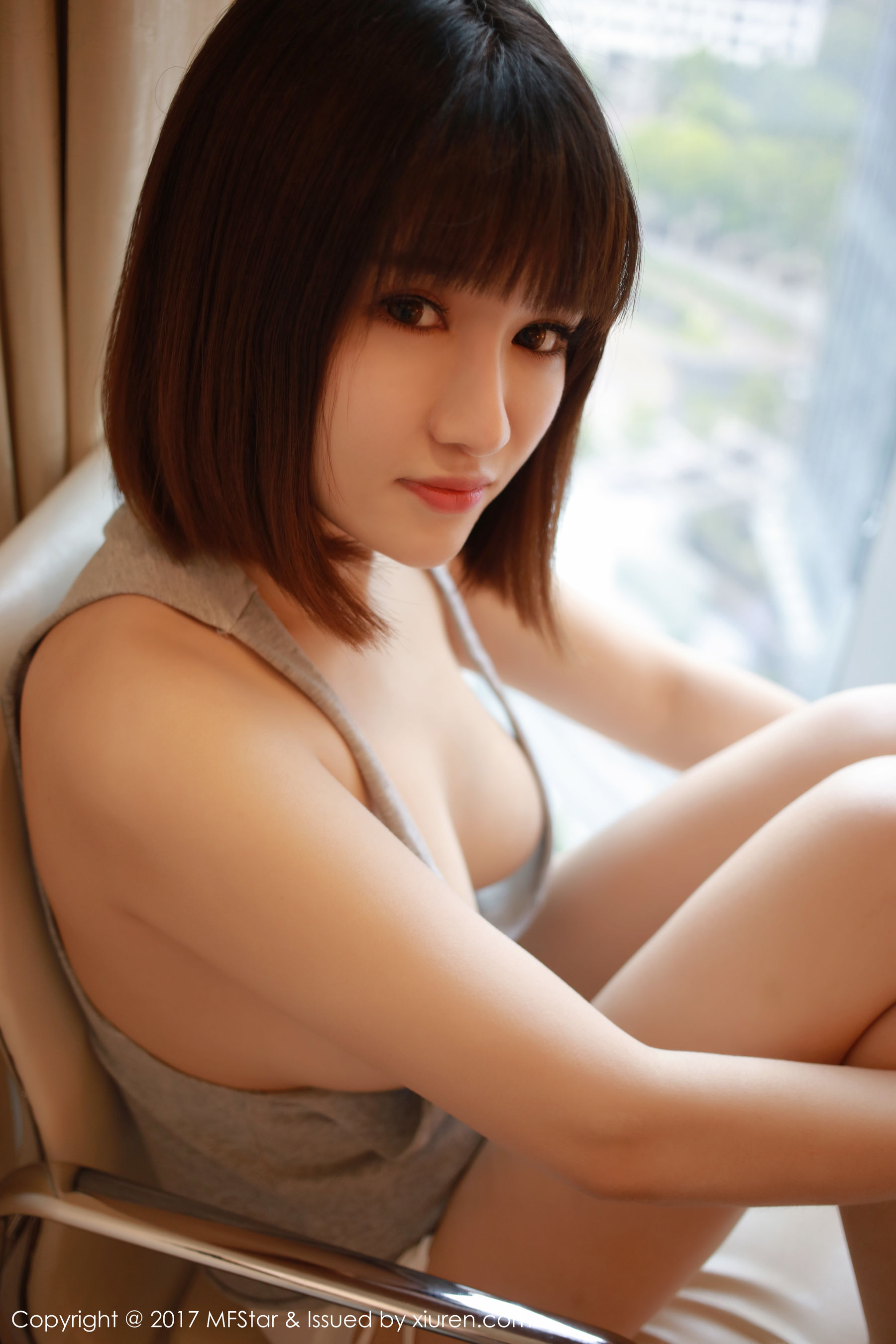 K8傲娇萌萌Vivian《诱人的小背心》 [模范学院MFStar] VOL.102
