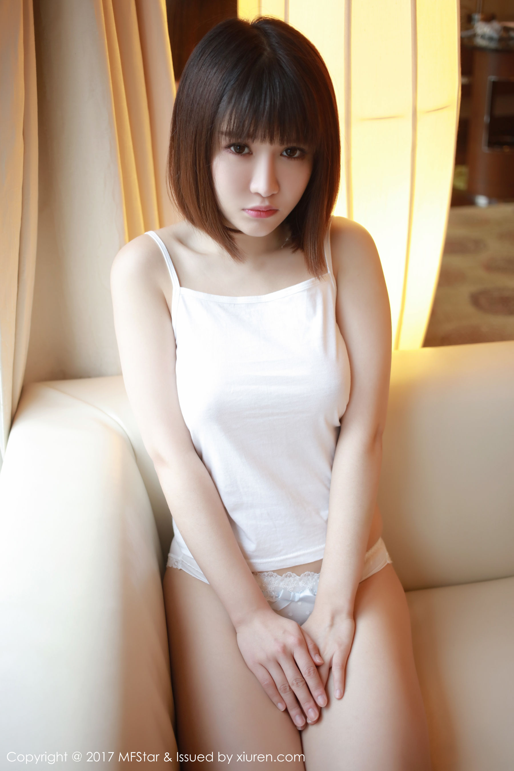 K8傲娇萌萌Vivian《诱人的小背心》 [模范学院MFStar] VOL.102