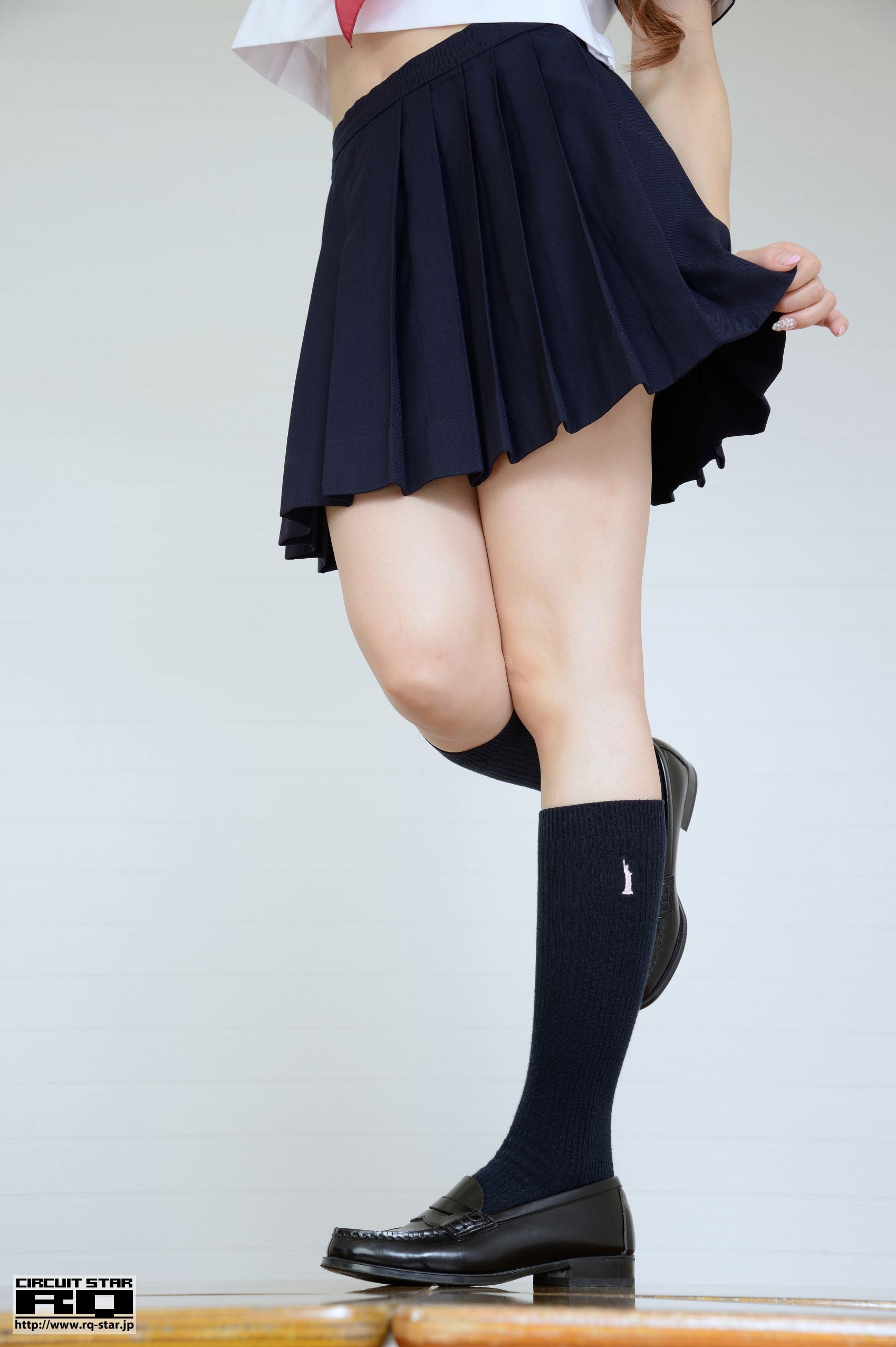 [RQ-STAR] NO.00831 朔矢あいね Sailor Girl 水手服 写真集
