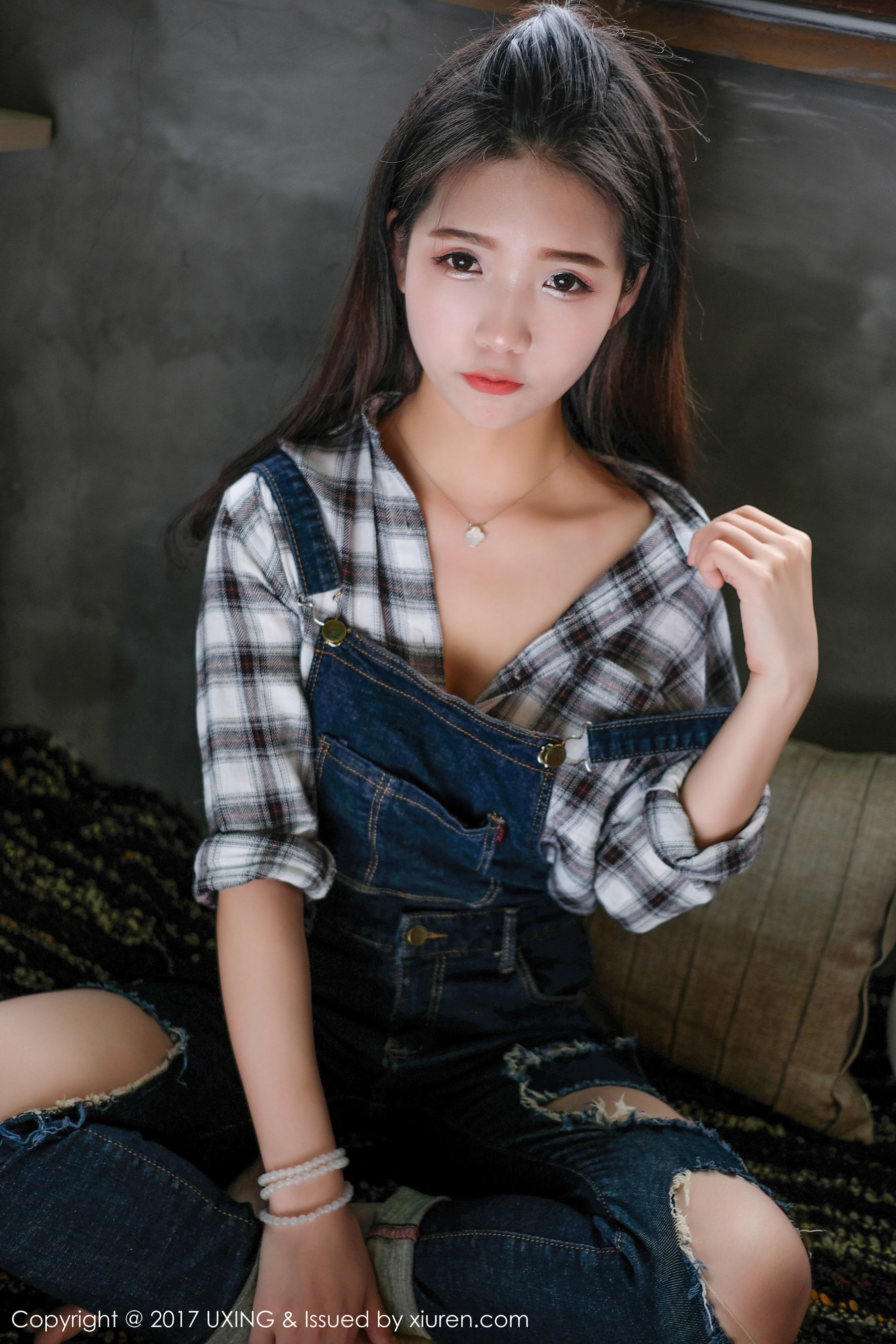 可爱的小叶子《清纯甜美可人的萝莉》 [优星馆UXING] VOL.044