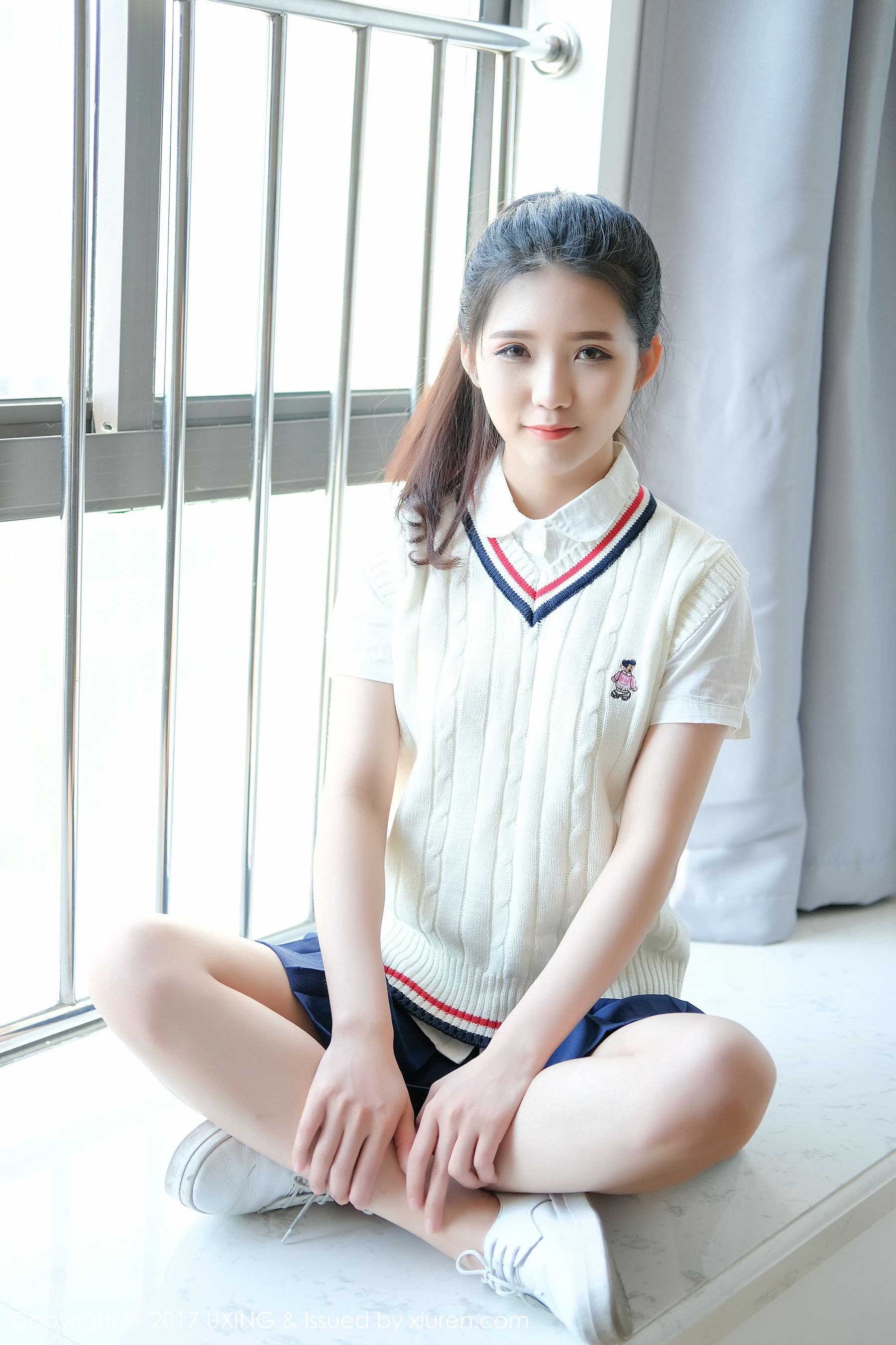 可爱的小叶子《校服软妹》 [优星馆UXING] VOL.056