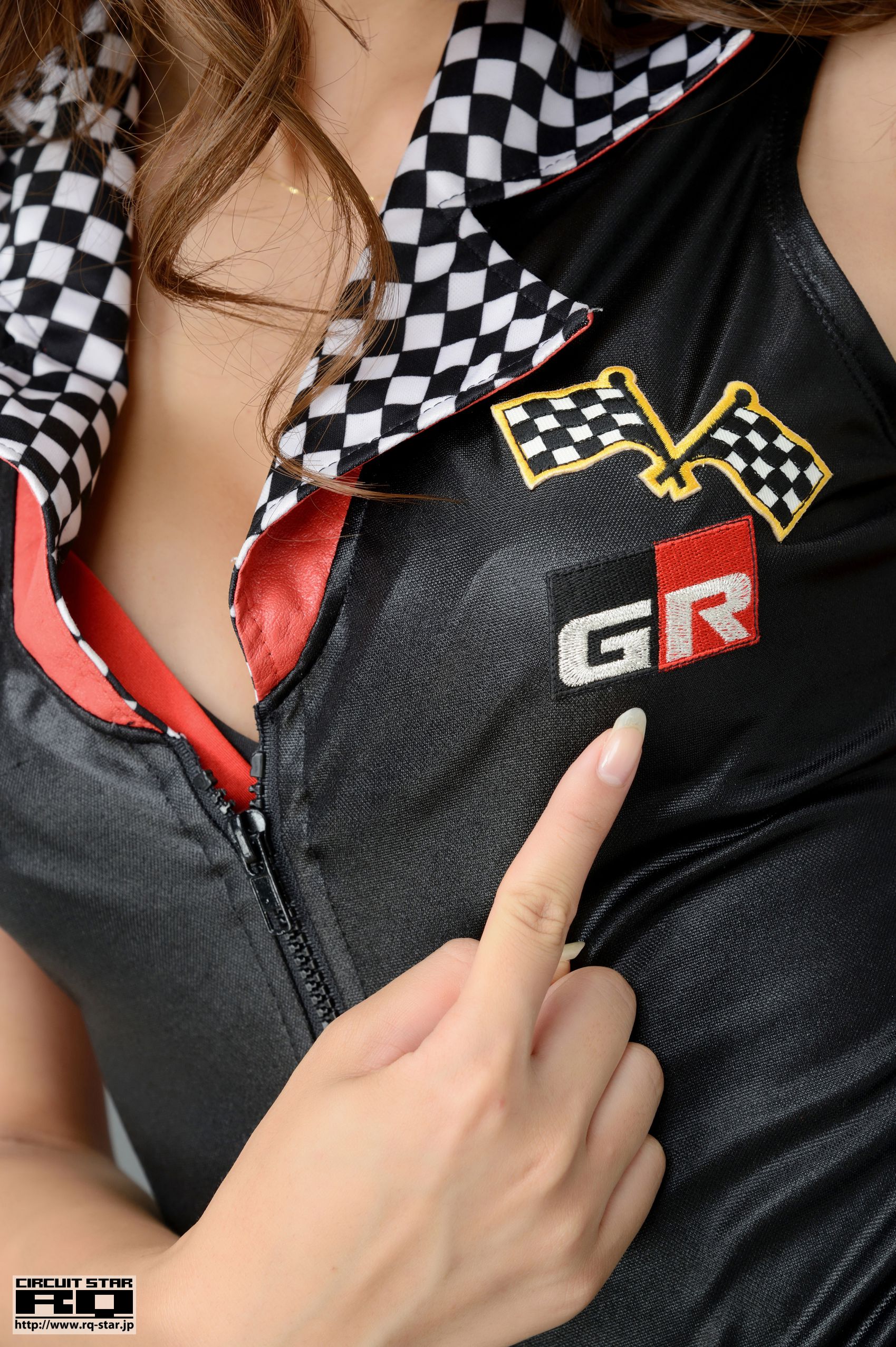 [RQ-STAR] NO.00844 黒須さおり Race Queen 赛车女郎 写真集
