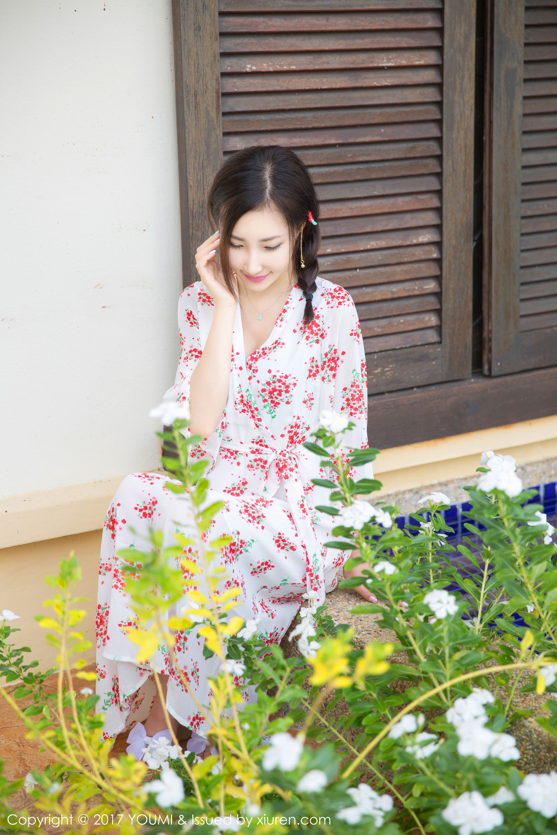 Yumi-尤美《伫立在海边的唯美仙子》 [尤蜜荟YouMi] Vol.030